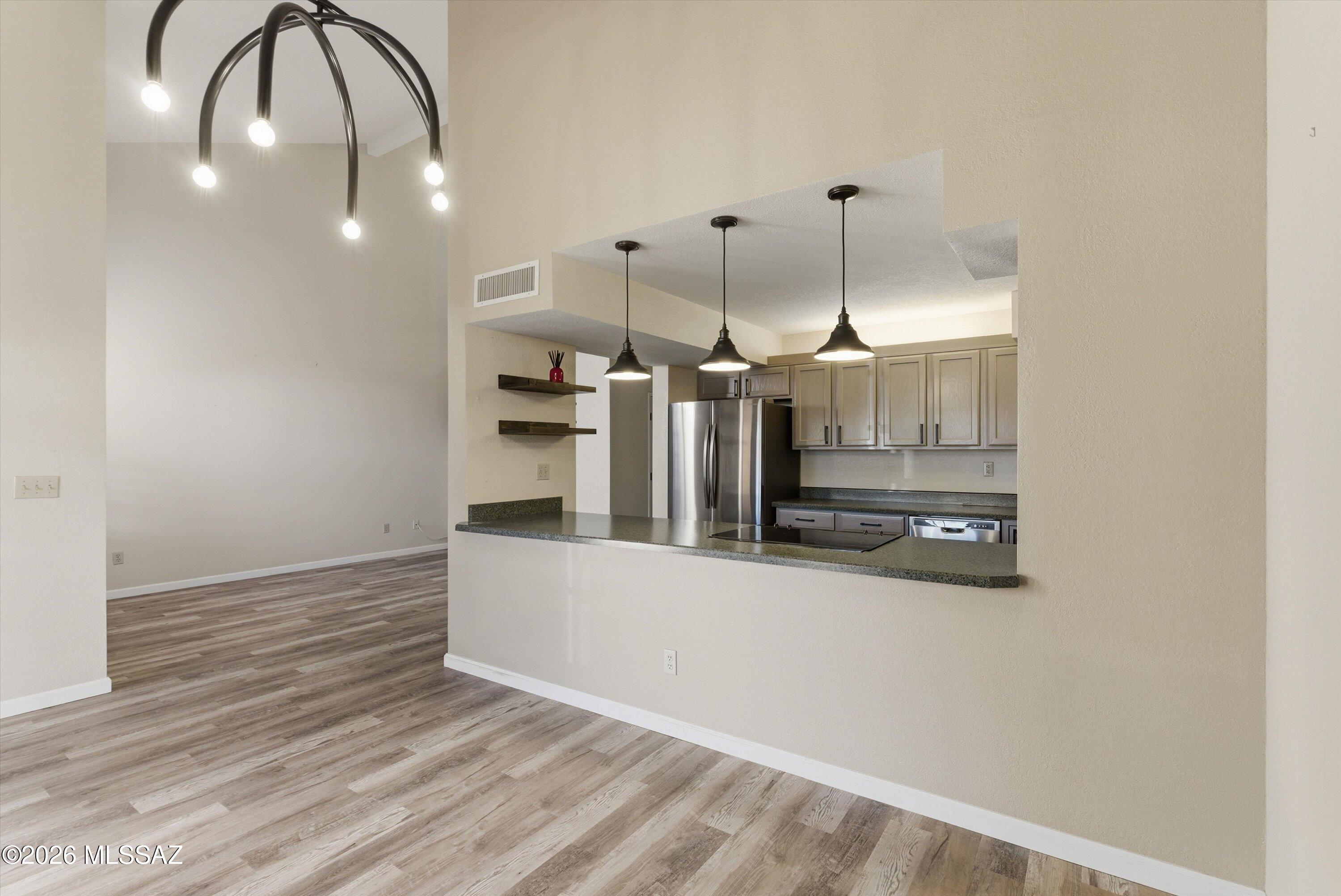 Ventana De Sabino North (1-127) - Residential