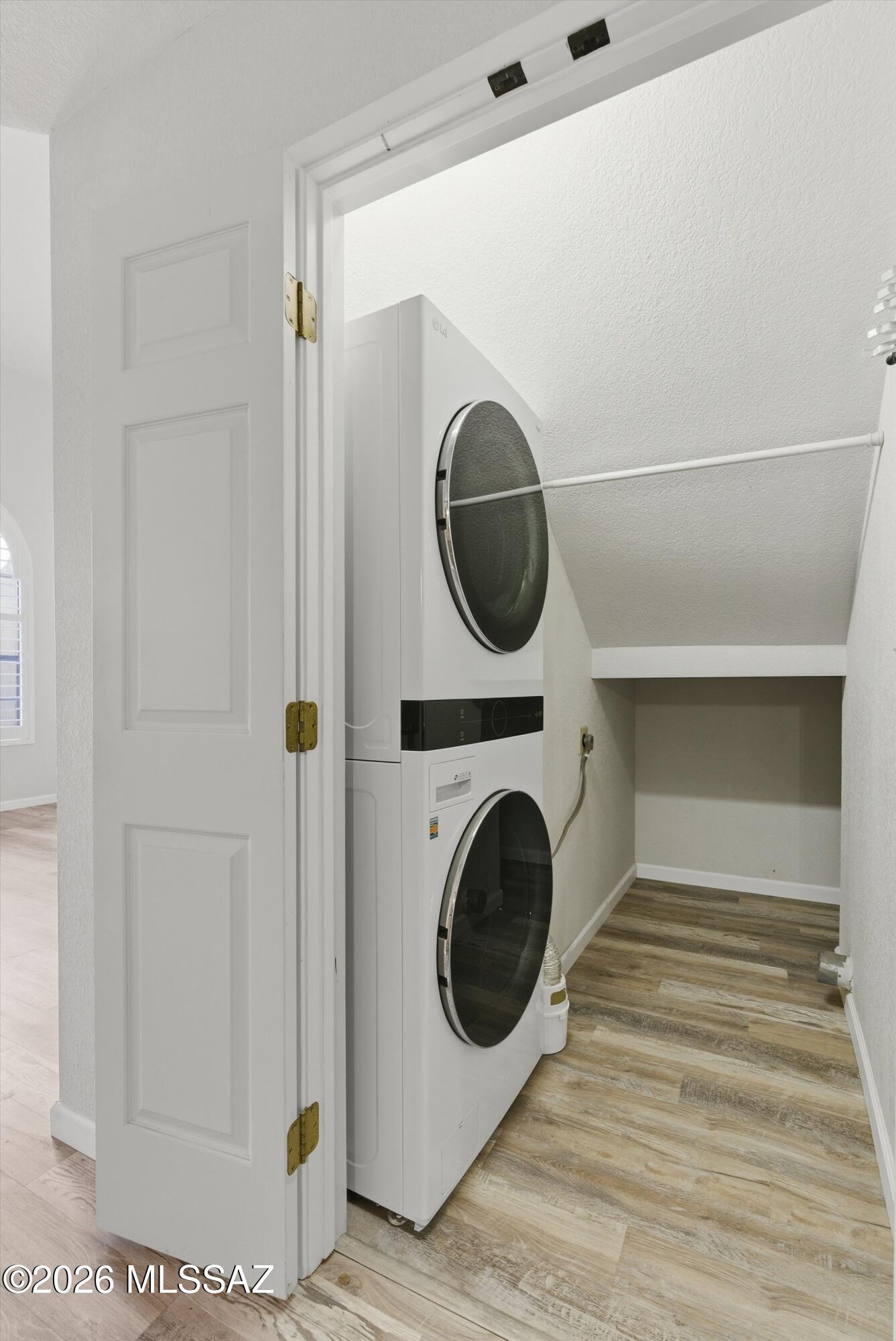 Ventana De Sabino North (1-127) - Residential