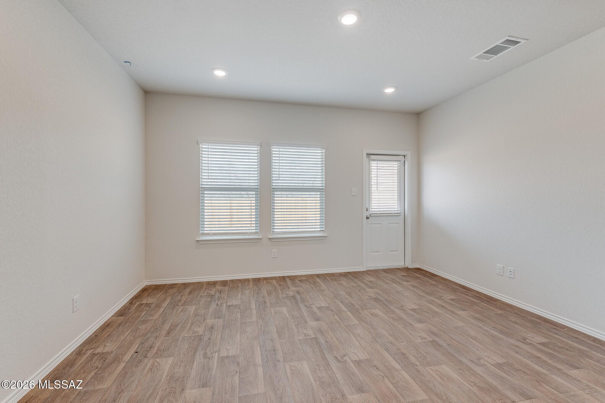 Saguaro Bloom SQ20180540069 - Residential
