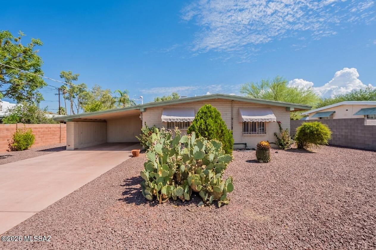 Cloverleaf Resub. - Residential