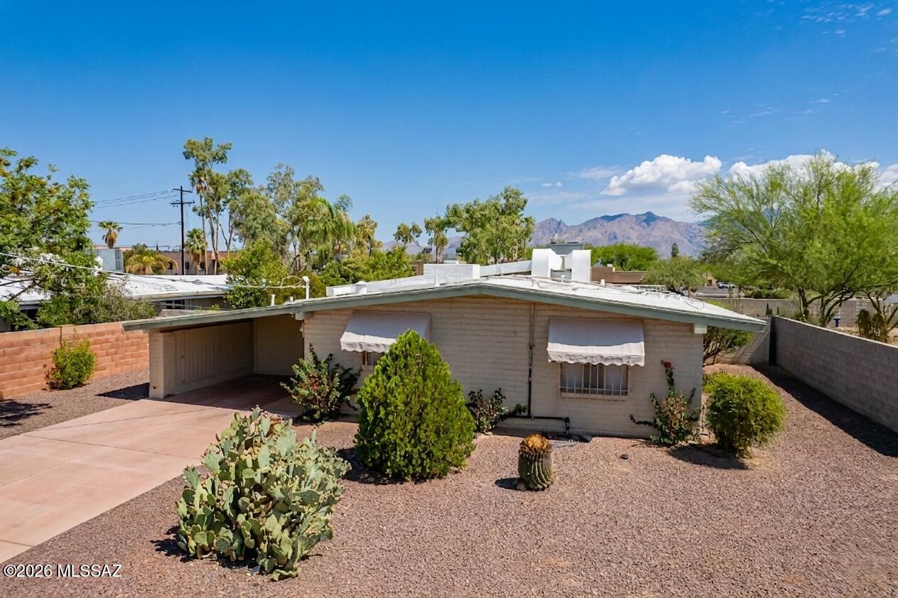 Cloverleaf Resub. - Residential