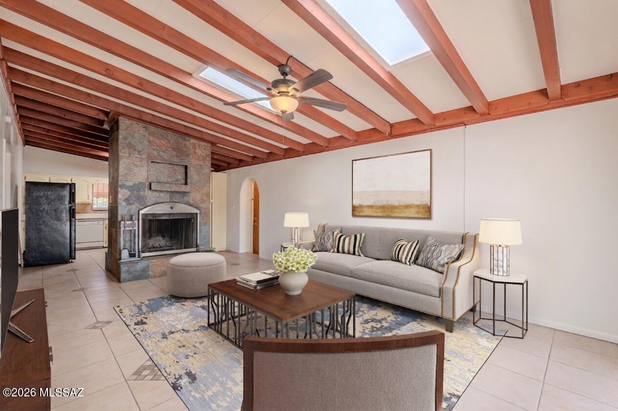 Cloverleaf Resub. - Residential