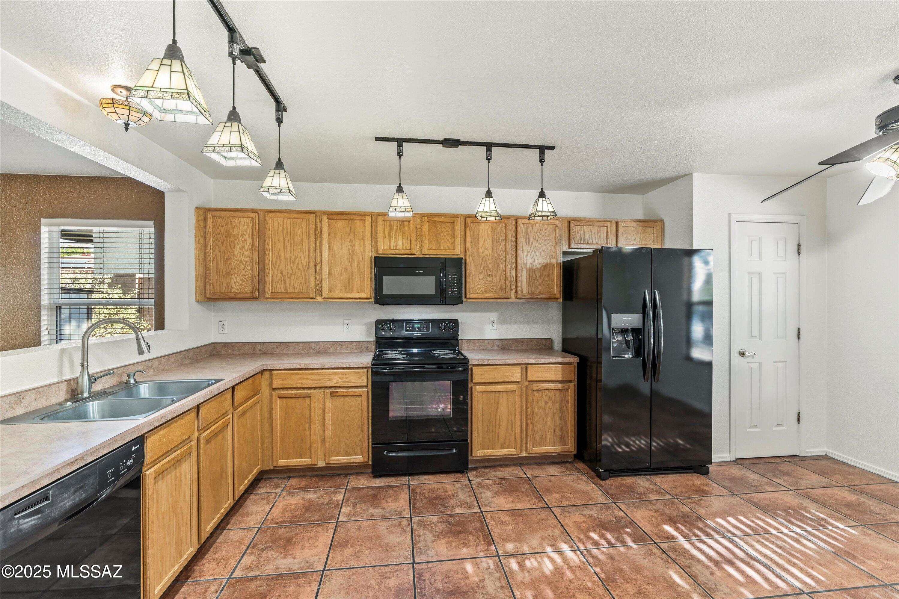 Rancho Del Lago (207-388) - Residential