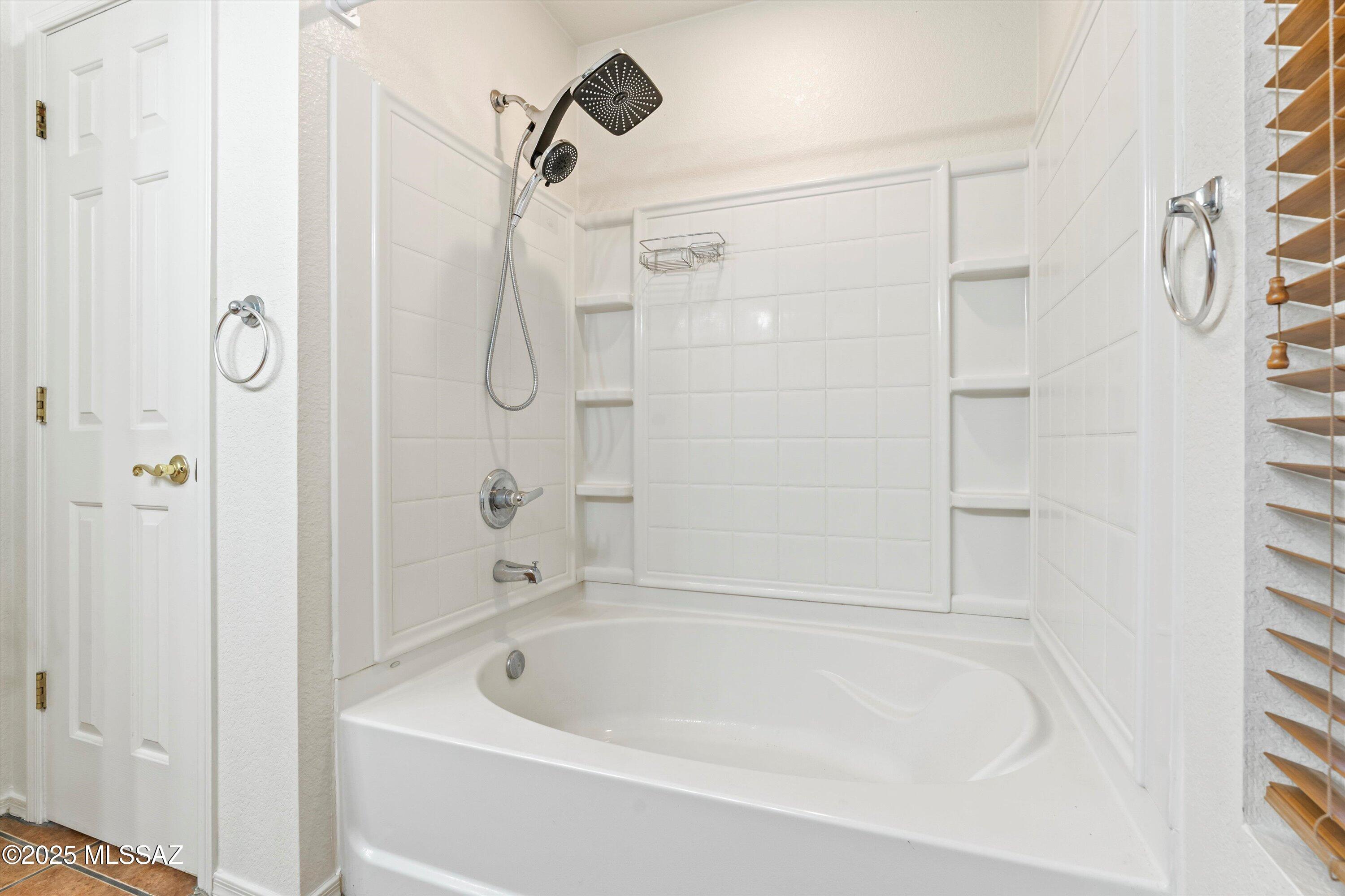 Rancho Del Lago (207-388) - Residential