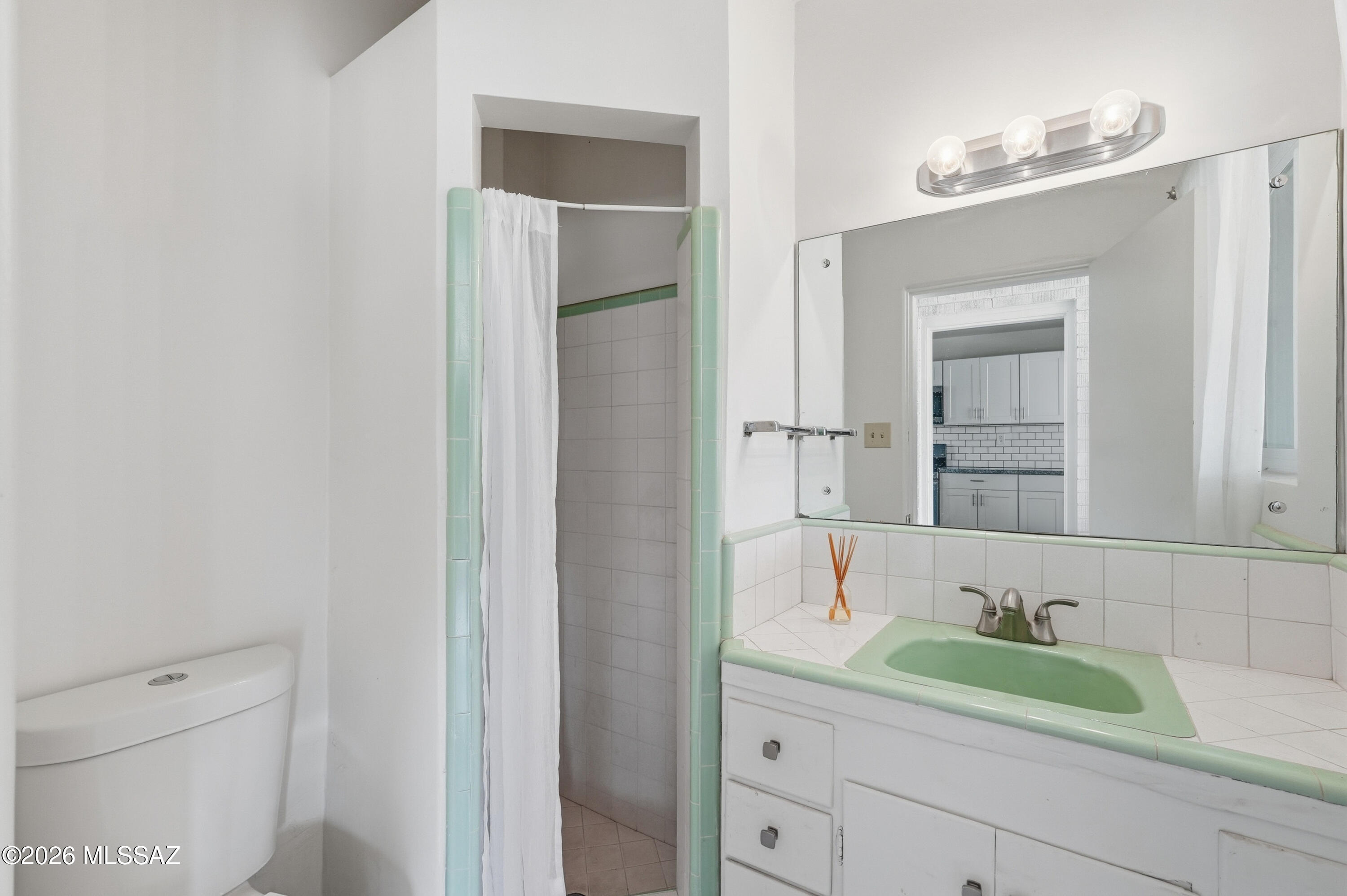 Alvernon Addition - Residential Lease