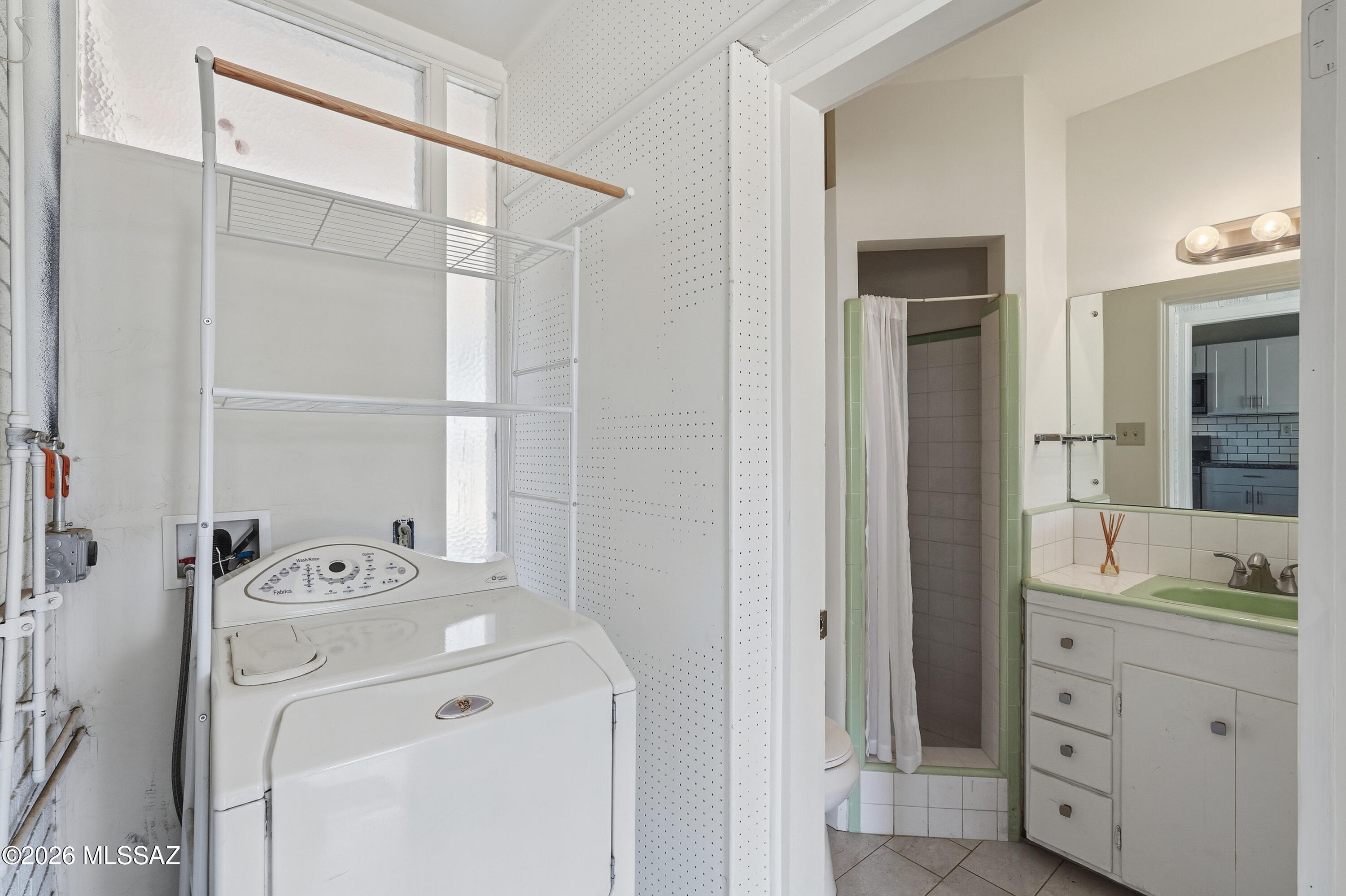 Alvernon Addition - Residential Lease