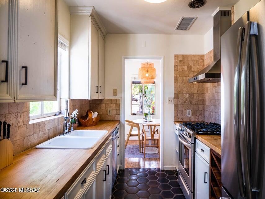N/A - Residential Lease