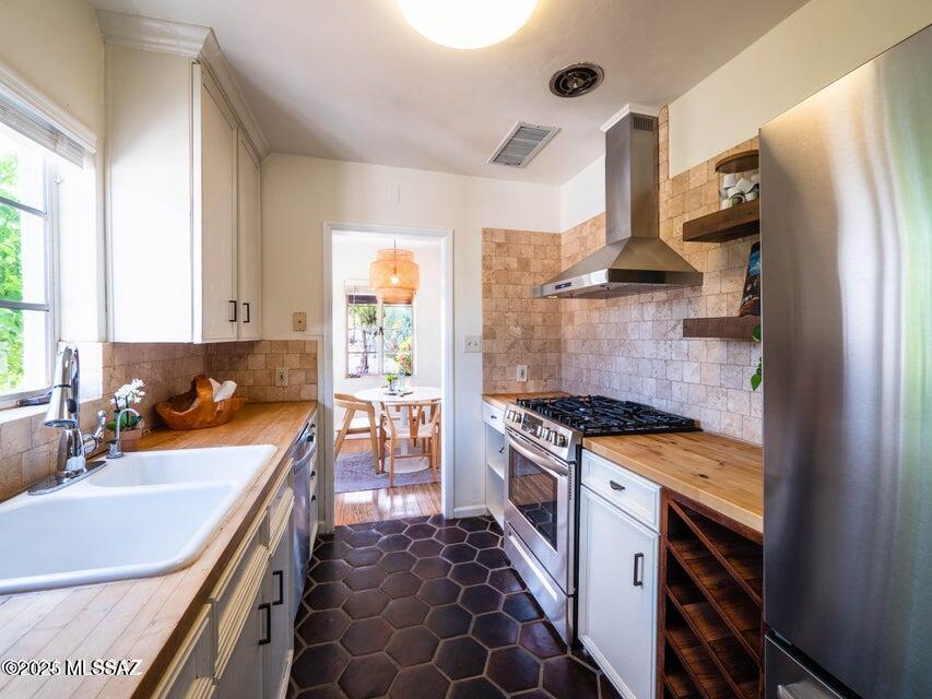 N/A - Residential Lease