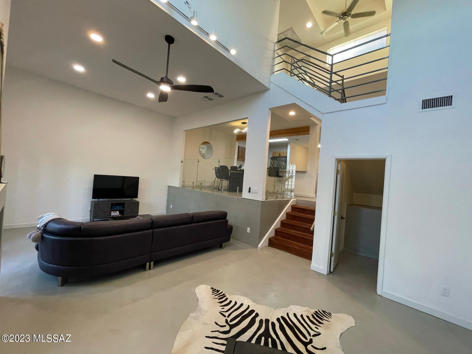 Mescal Place Townhouses (1-13) - Residential Lease