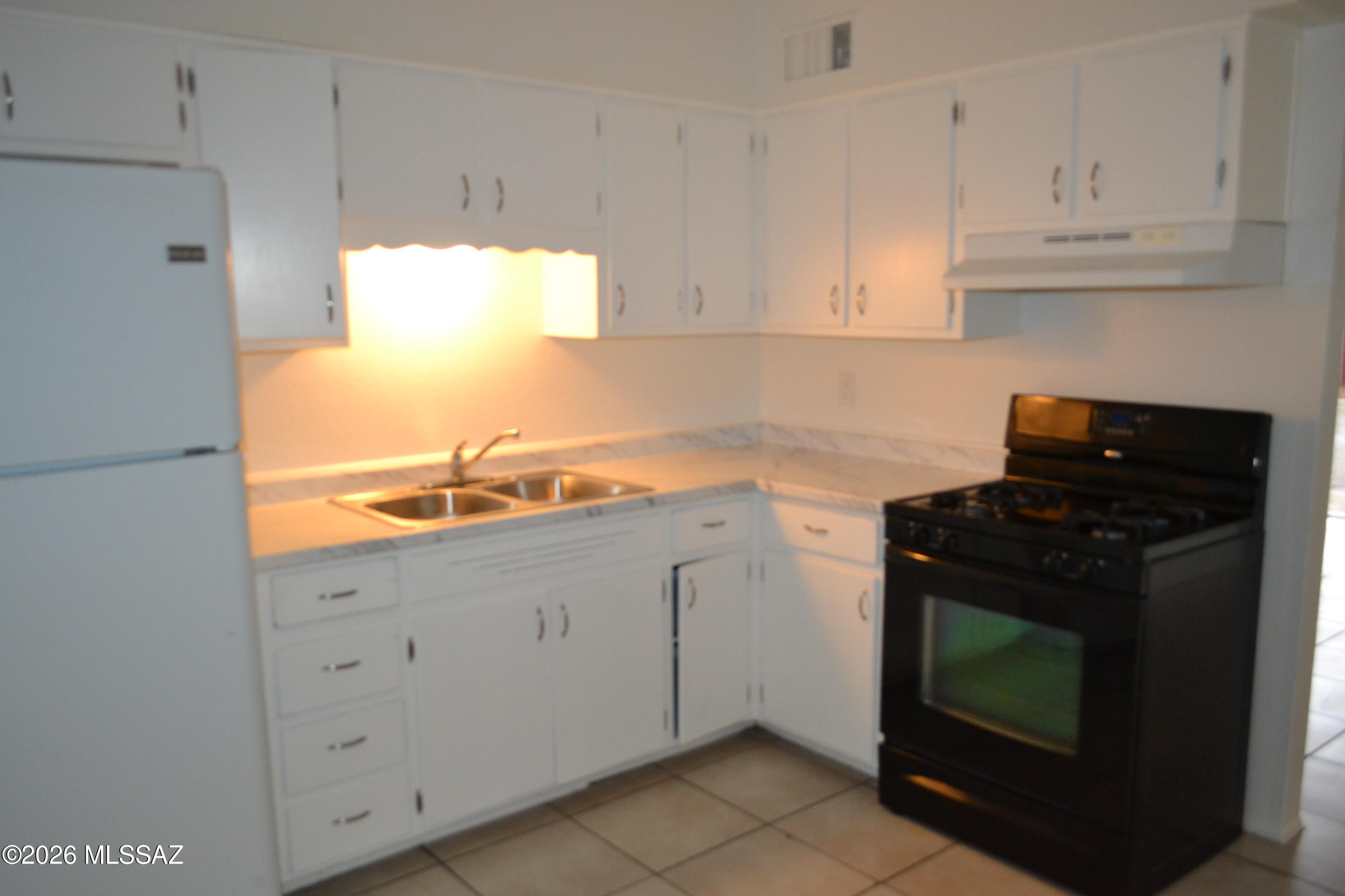 Plaza Verde Condos (1-6) - Residential Lease