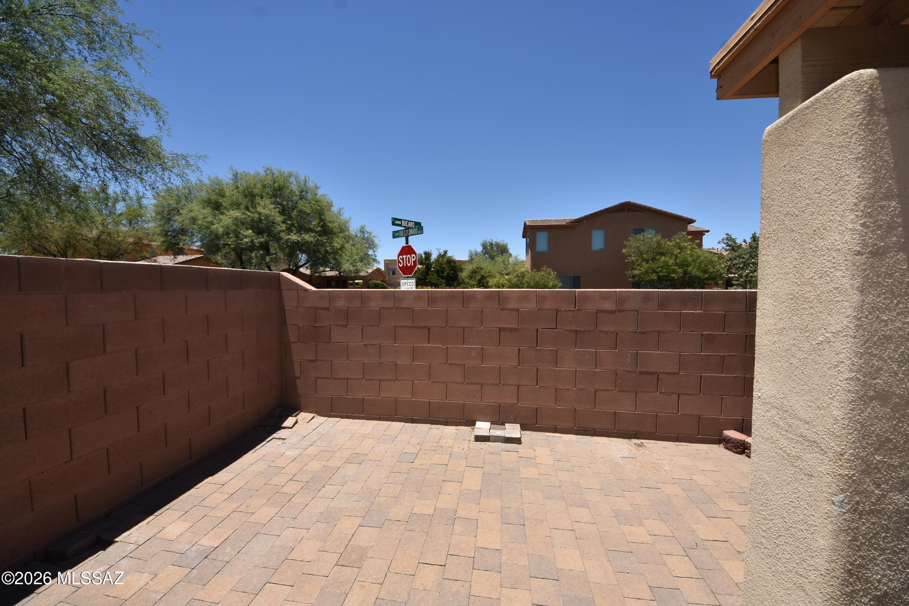 Hacienda Del Rio (1-118) - Residential Lease