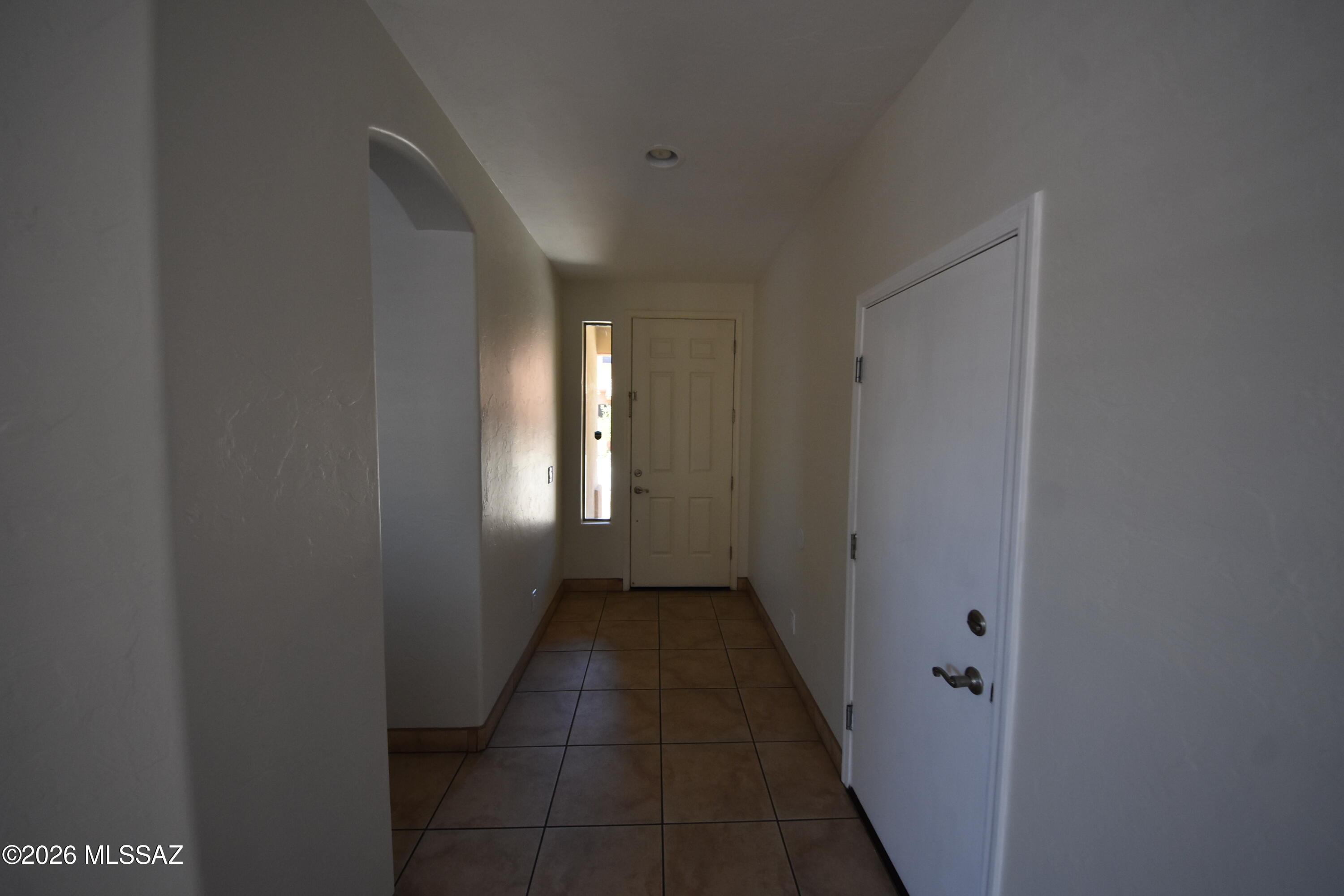 Hacienda Del Rio (1-118) - Residential Lease