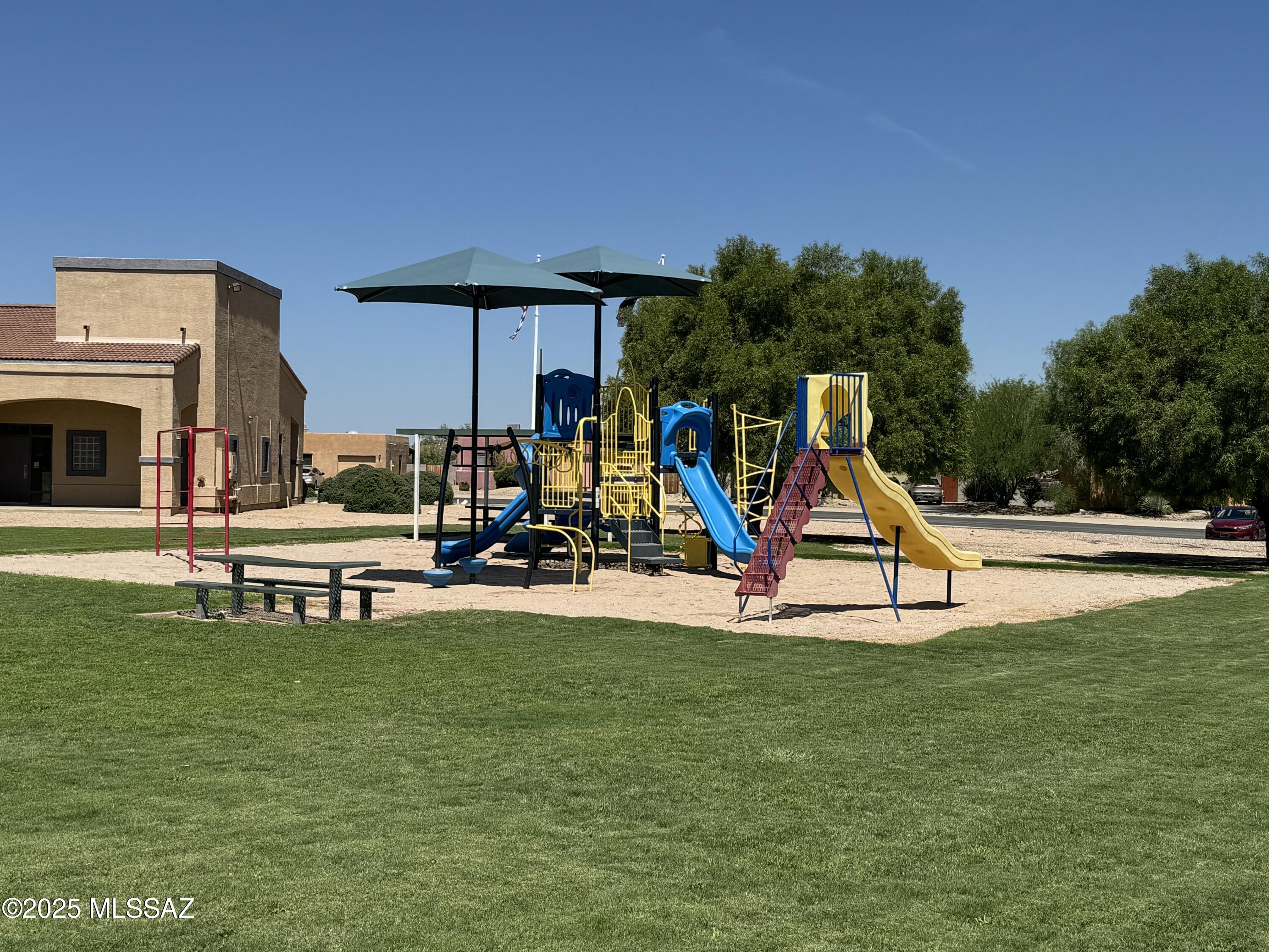 Vista Montana Estates - Residential Lease