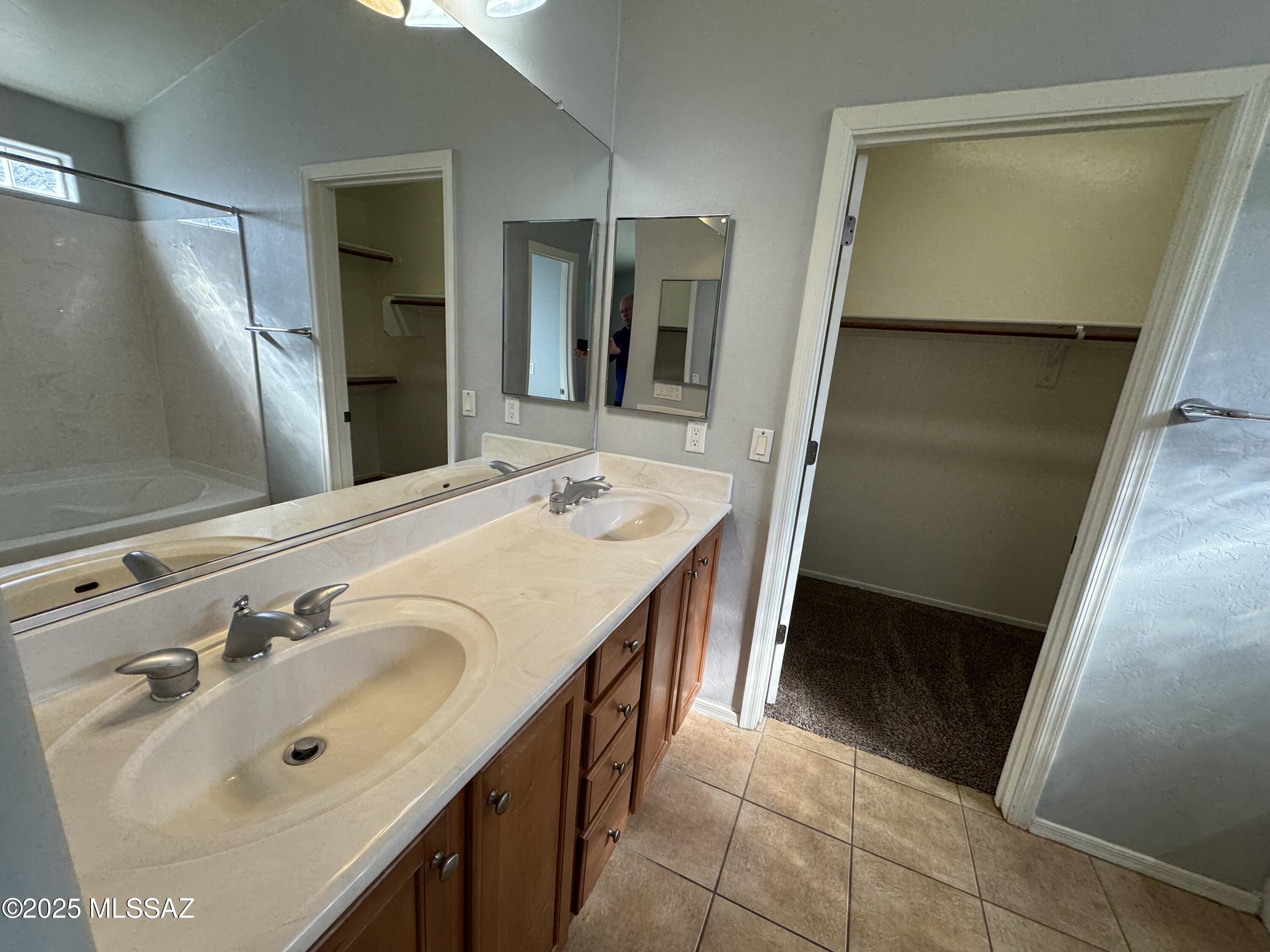 Vista Montana Estates - Residential Lease