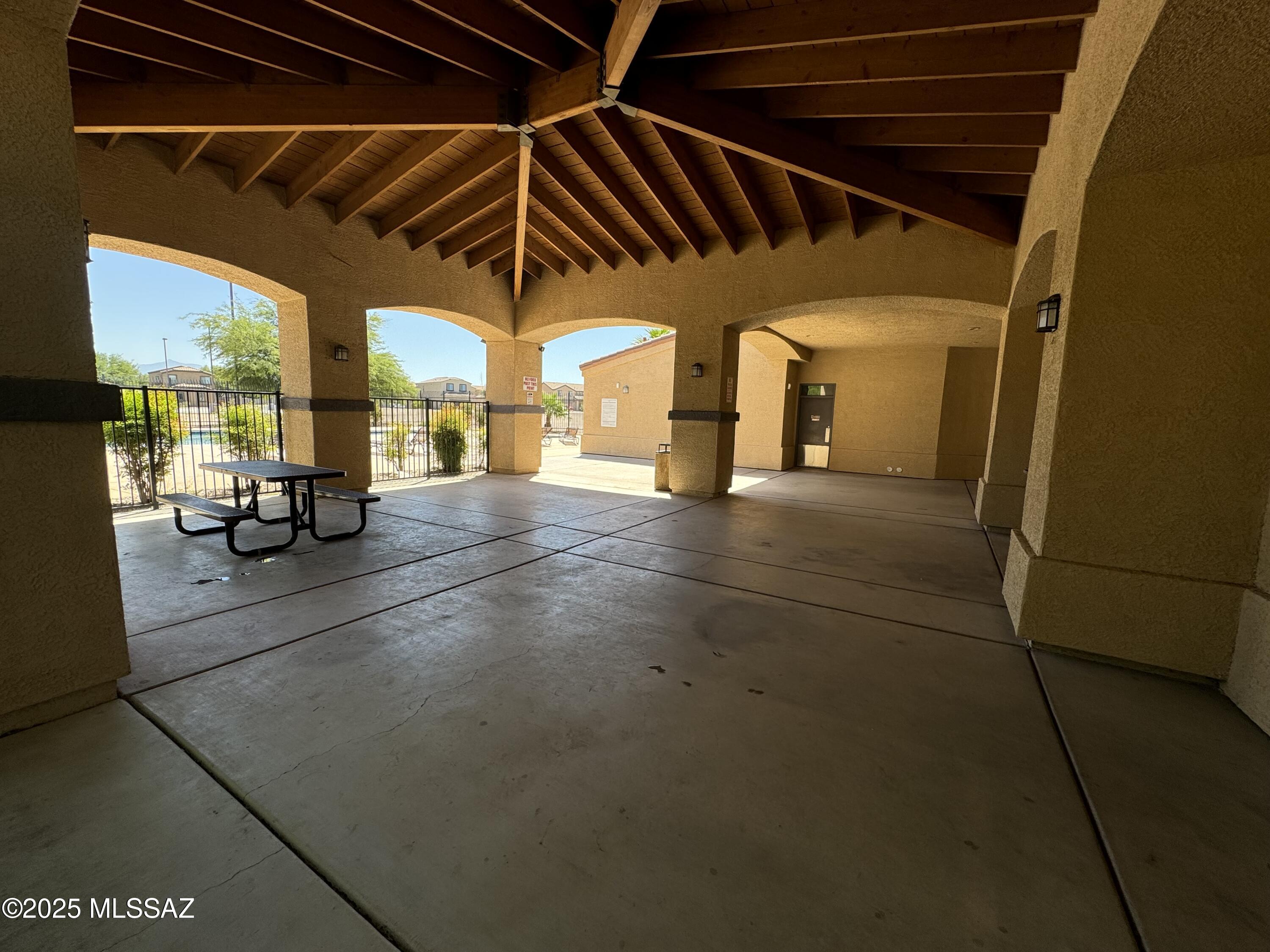Vista Montana Estates - Residential Lease