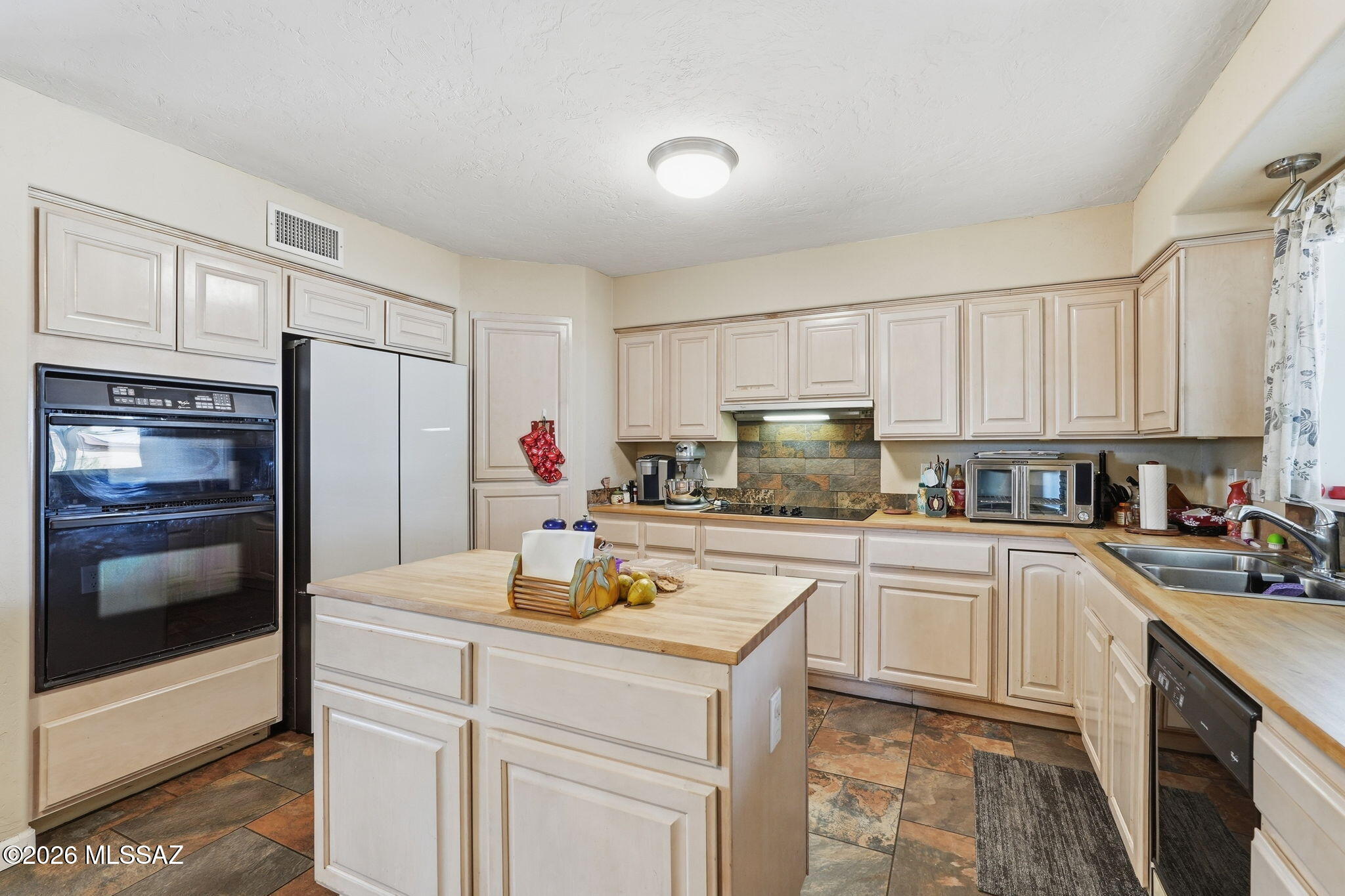 Oracle Village Estates - Residential