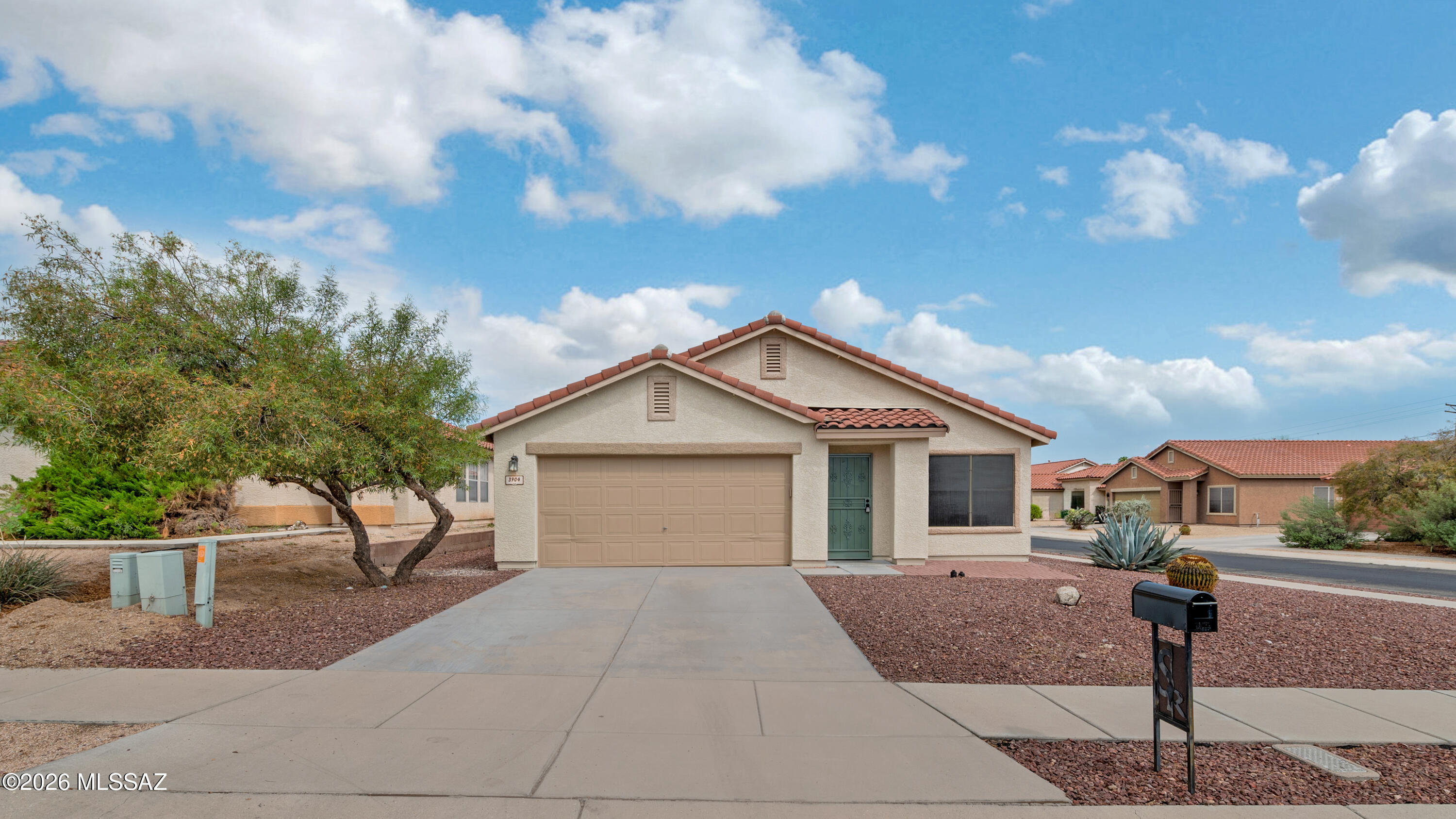 Don't miss this beautifully remodeled 4-bedroom, 2-bathroom home located in a gated Westside community on a desirable corner lot! This home features a brand-new kitchen with new cabinets and granite countertops, updated laminate flooring throughout, fresh interior and exterior paint, and new fixtures.
The spacious floor plan offers both a separate living room and family room, providing plenty of space for entertaining and conveniently located close to shopping, with easy access to downtown Tucson, The University of Arizona, and all the amenities and attractions that make Tucson special. This move-in-ready home is a must-see!