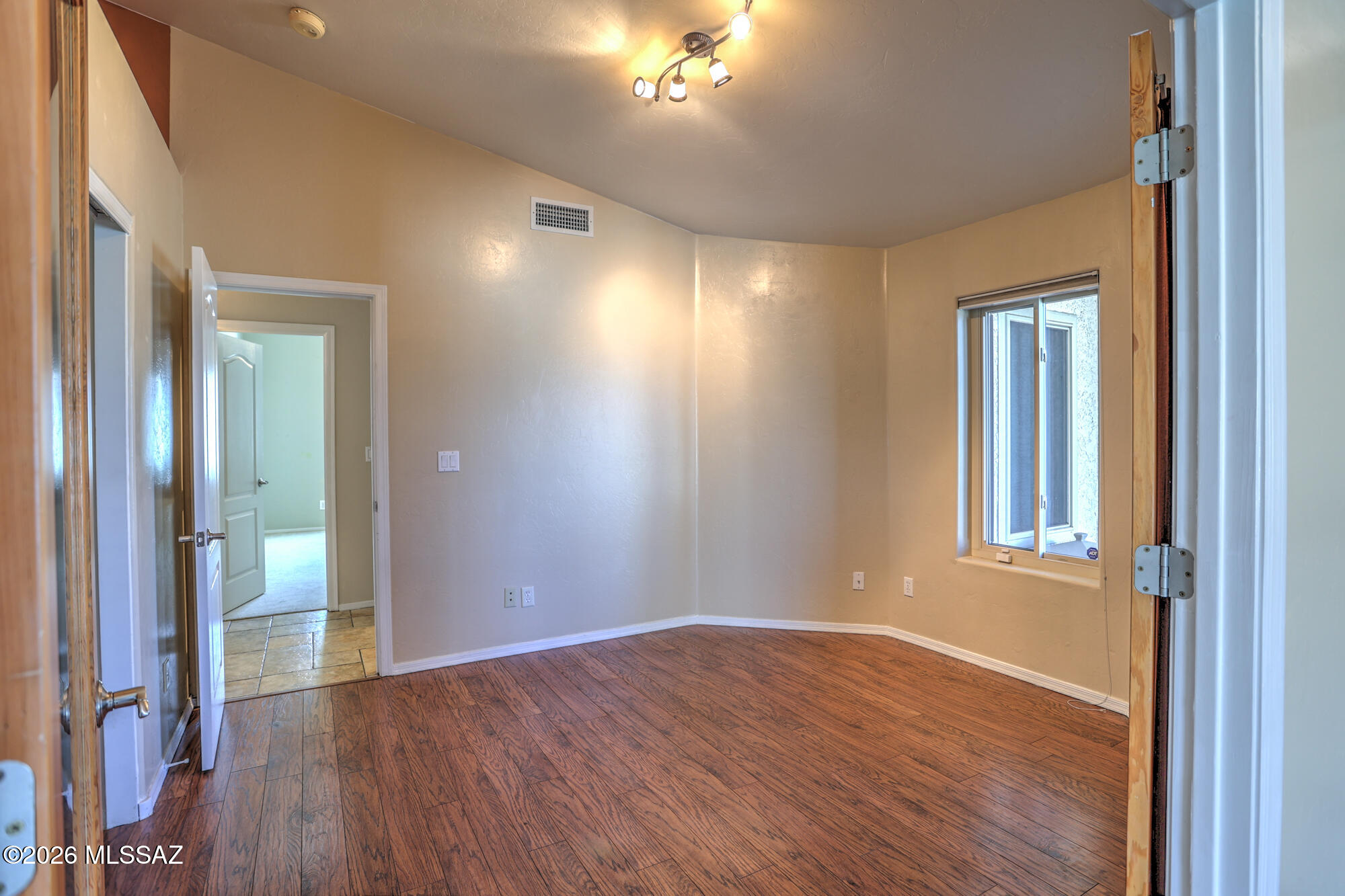 Thornydale Terrace(1-104) - Residential