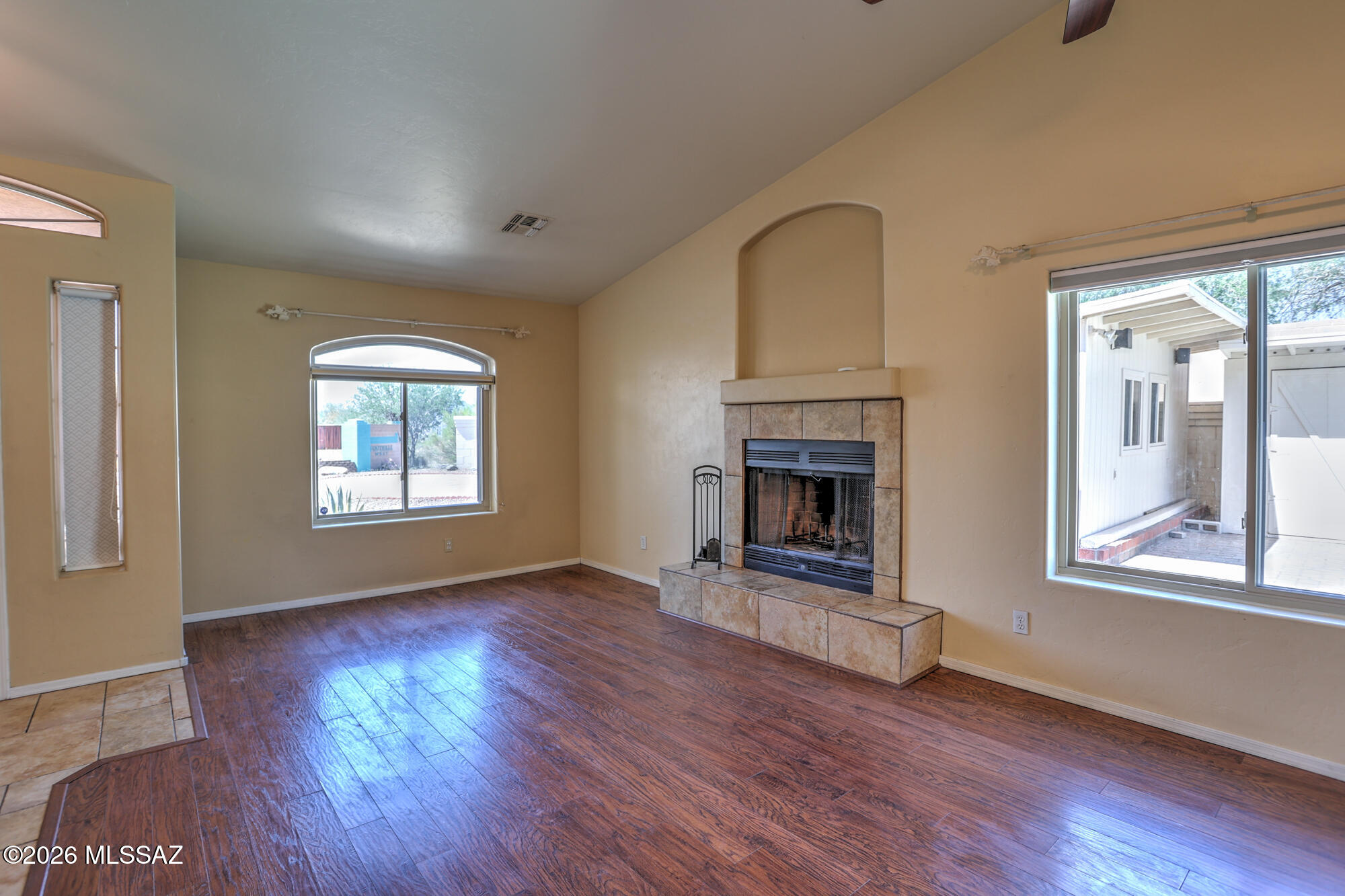 Thornydale Terrace(1-104) - Residential