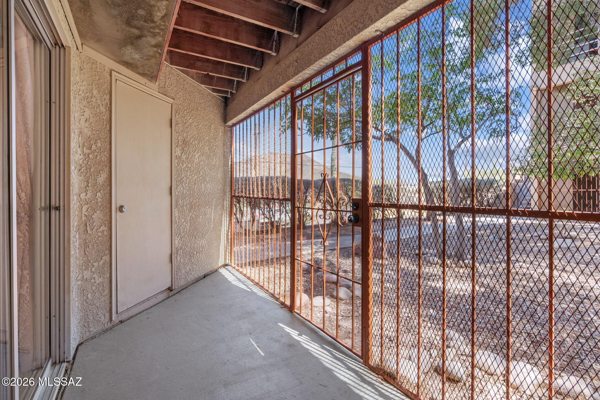La Vida - Residential
