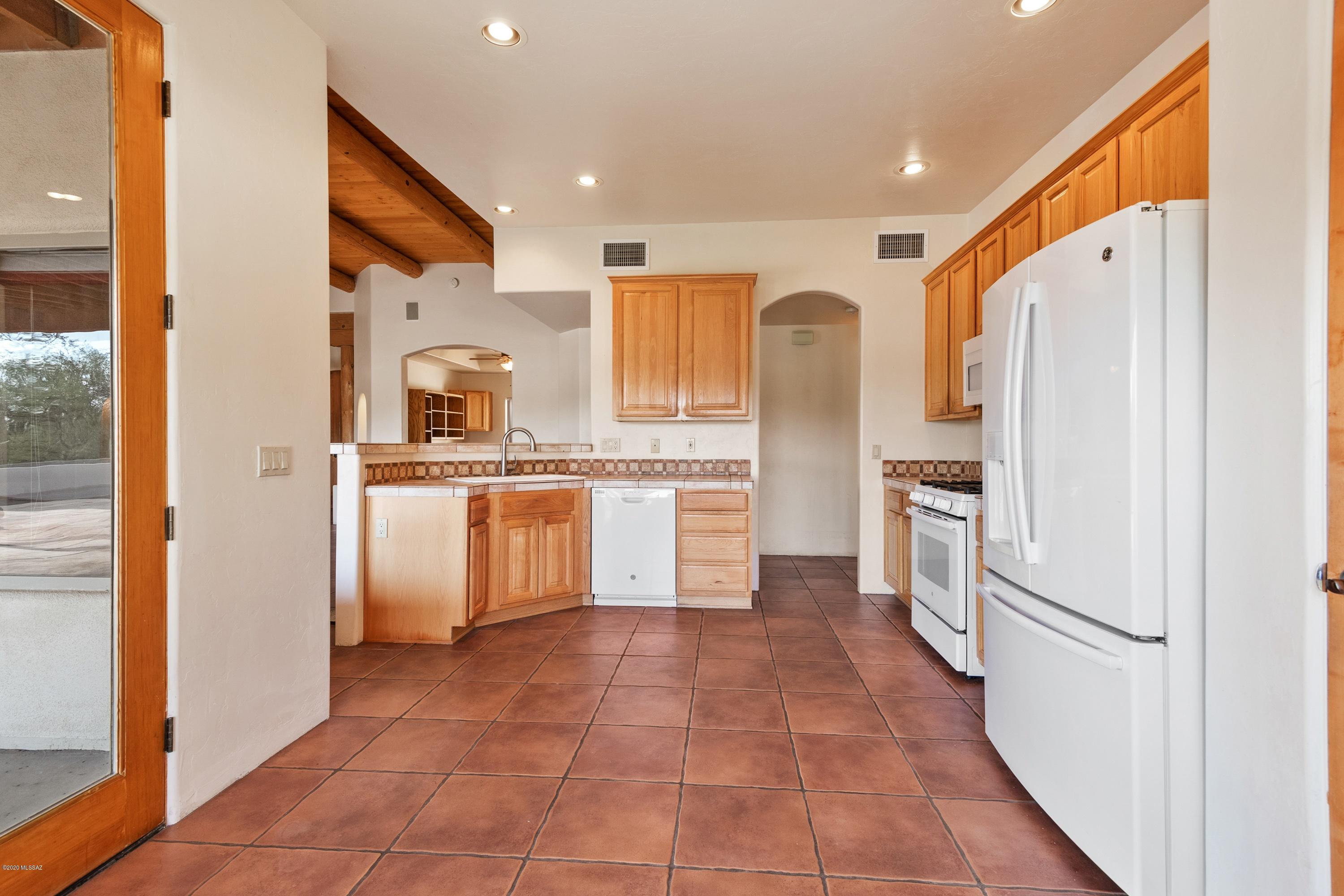 Rancho Camino Palo Verde (1-39) - Residential Lease