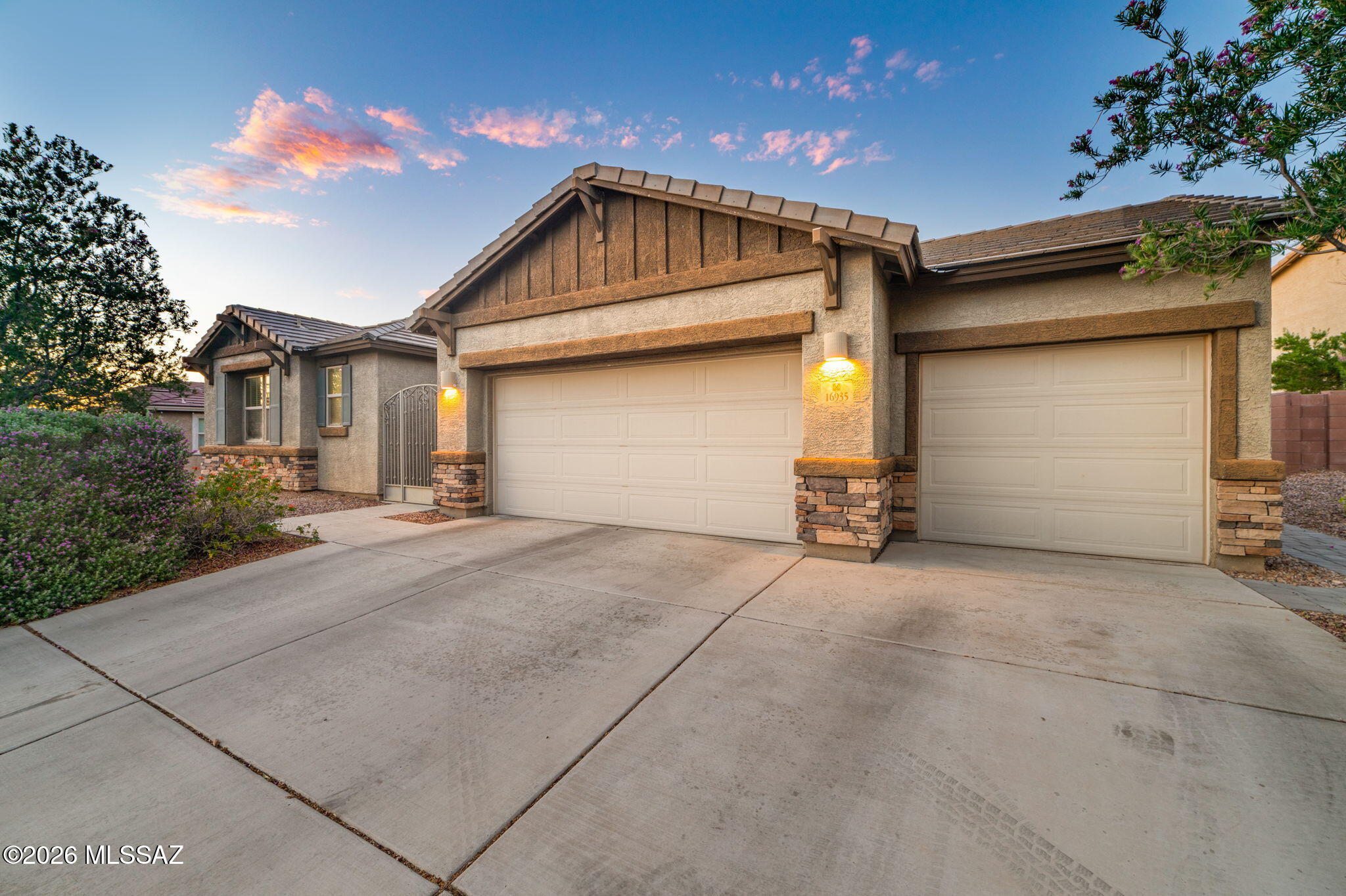 Range Priced-Seller will accept/or counter offers b/w $450,000 & $475,000. This beautiful home showcases 4-bedrooms, 3 bathrooms plus an office/den & is surrounded by mountain views! The  open-concept layout is designed for modern living, featuring a spacious kitchen that serves as the heart of the home, complete with an expansive island & two walk-in pantries. The dedicated den/office provides the perfect quiet space for remote work or a hobby room. Enjoy ultimate privacy on a premium lot with no rear neighbors, allowing you to take in the peaceful desert surroundings and gorgeous valley vistas. For those needing extra storage or workspace, the 3-car garage boasts a highly desirable 4-foot extension, making it perfect for larger vehicles, a workshop, or outdoor gear. Visit today! Welcome to Sycamore Canyon!
Nestled near the base of the Santa Rita Mountains, Sycamore Canyon is a beautiful master-planned community offering the perfect blend of solitude, natural beauty, and convenience. This stunning neighborhood is defined by its rolling desert landscape, breathtaking mountain vistas, and a commitment to preserving the area's rich, native environment. Residents enjoy a peaceful, retreat-like atmosphere with access to miles of scenic walking trails, community parks, and a sparkling pool, all while remaining just a short drive from local shopping, dining, I-10 and everyday amenities. It is a true desert oasis designed for those who appreciate tranquility without sacrificing modern comfort.
