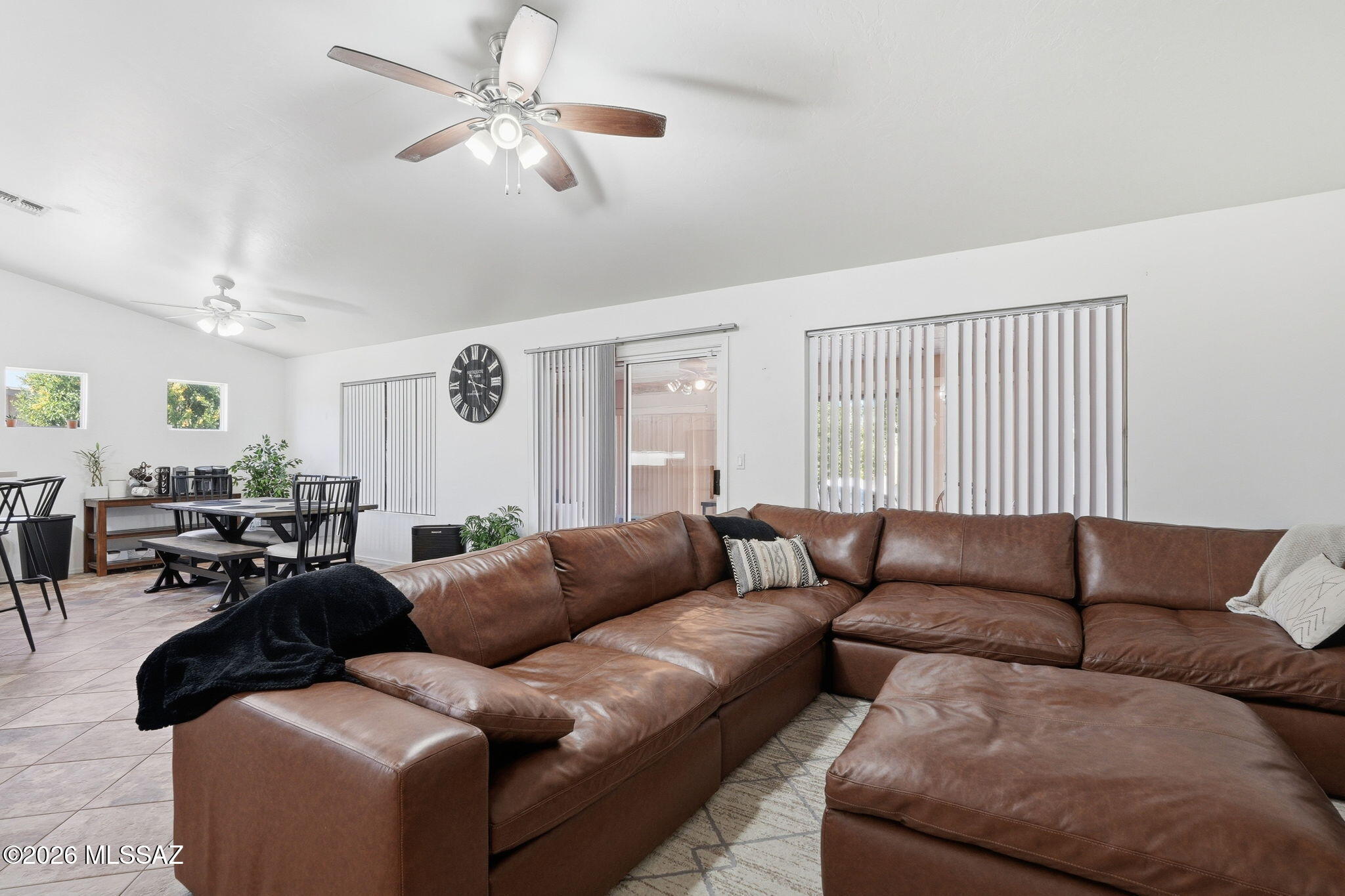 Colonias La Canada (83-219) - Residential