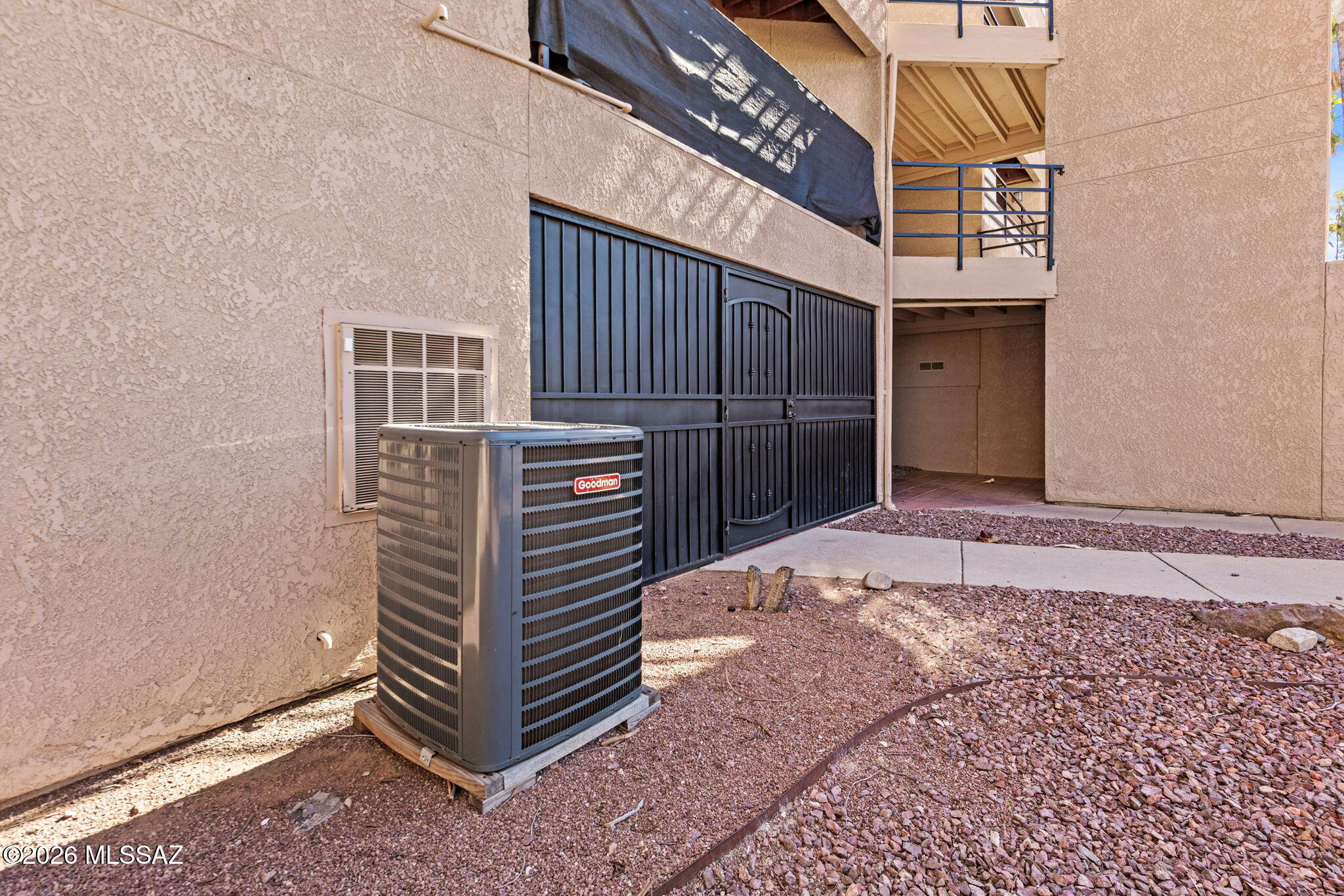 La Vida NO. II - Residential