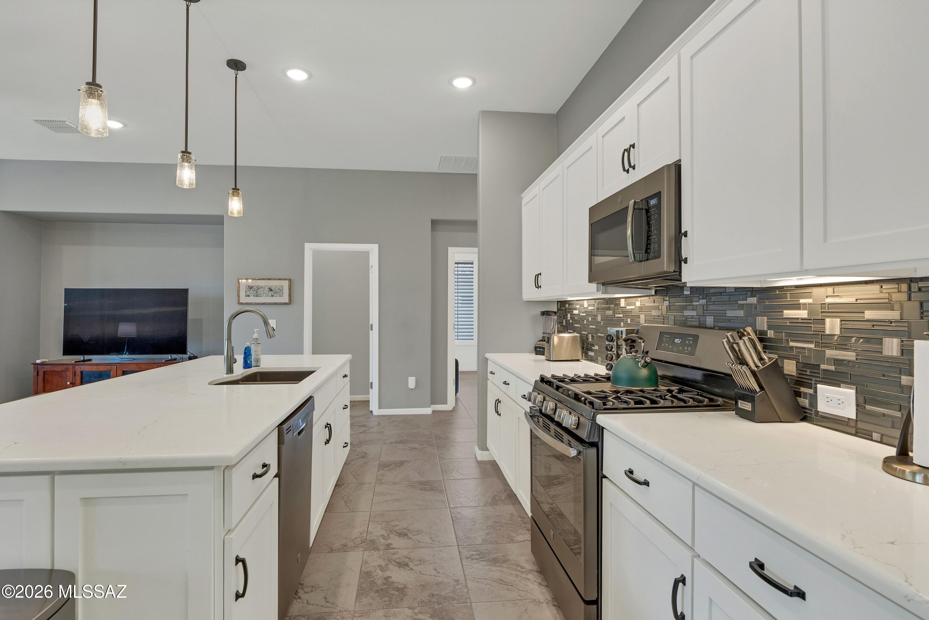 Saddlebrooke - Residential Lease