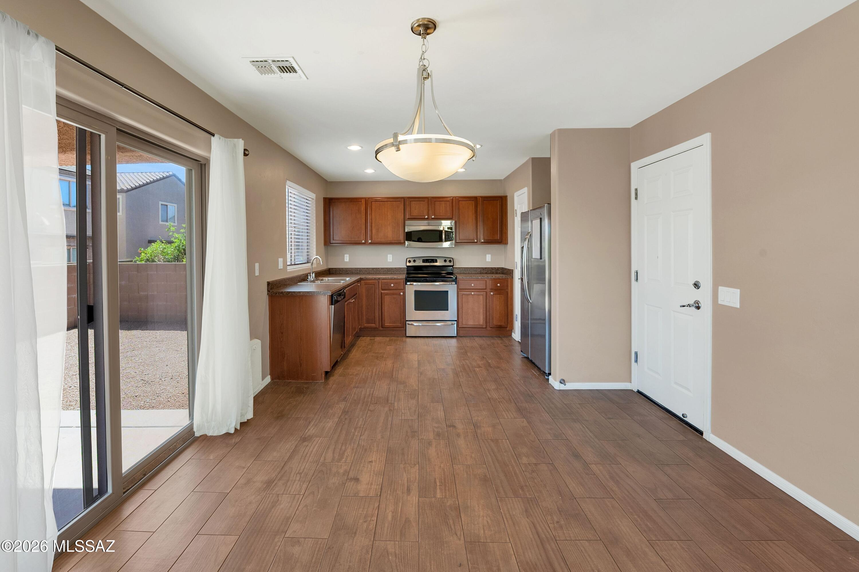 Sierra Morado Unit 2 East - Residential