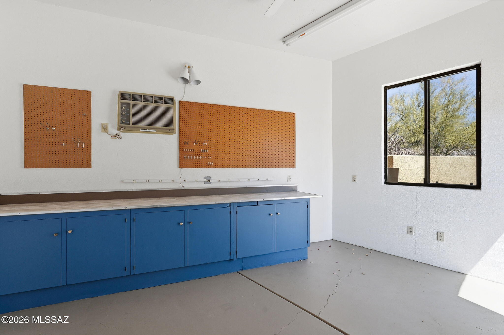 Las Alturas (1-167) - Residential