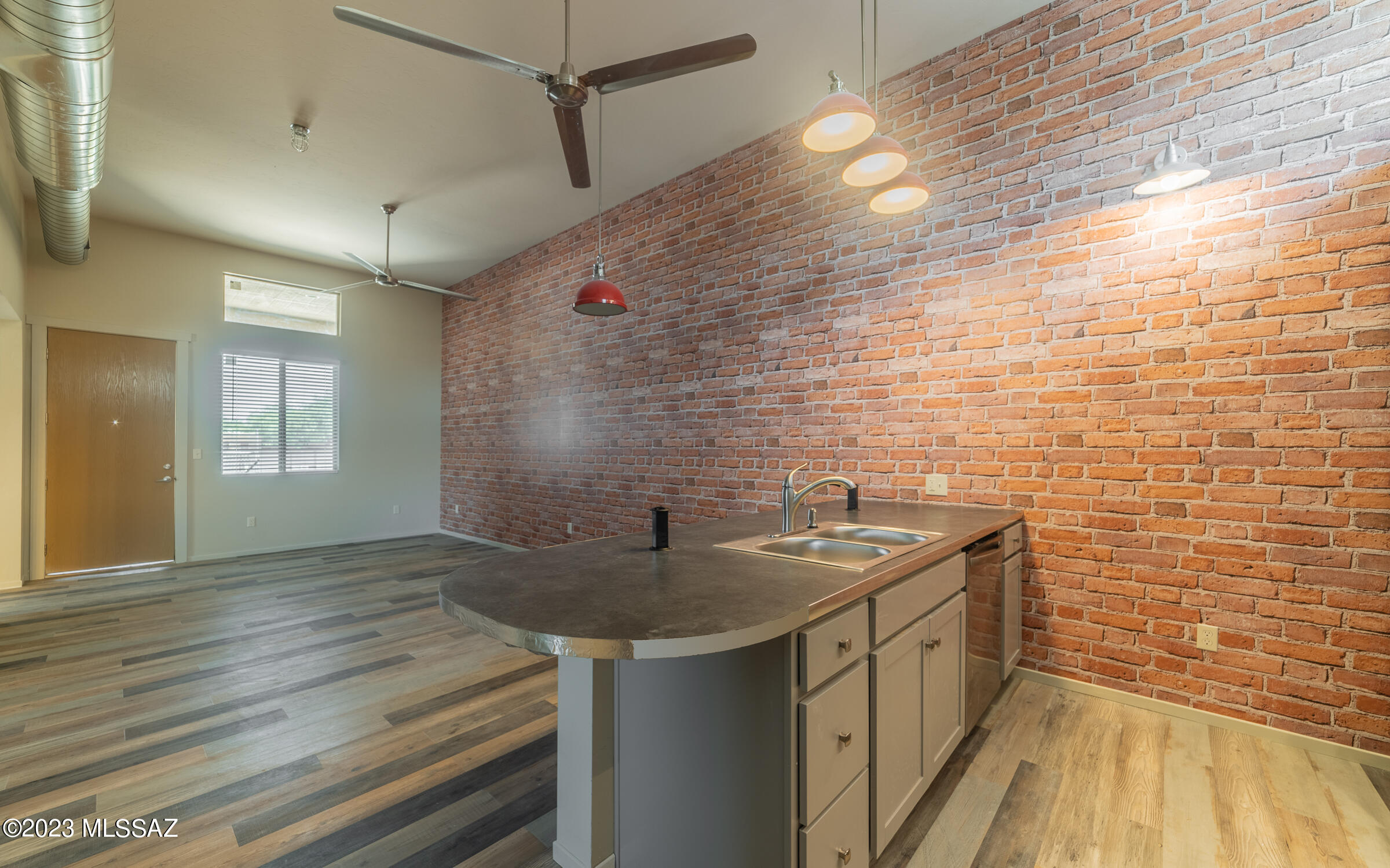 Unsubdivided - Residential Lease