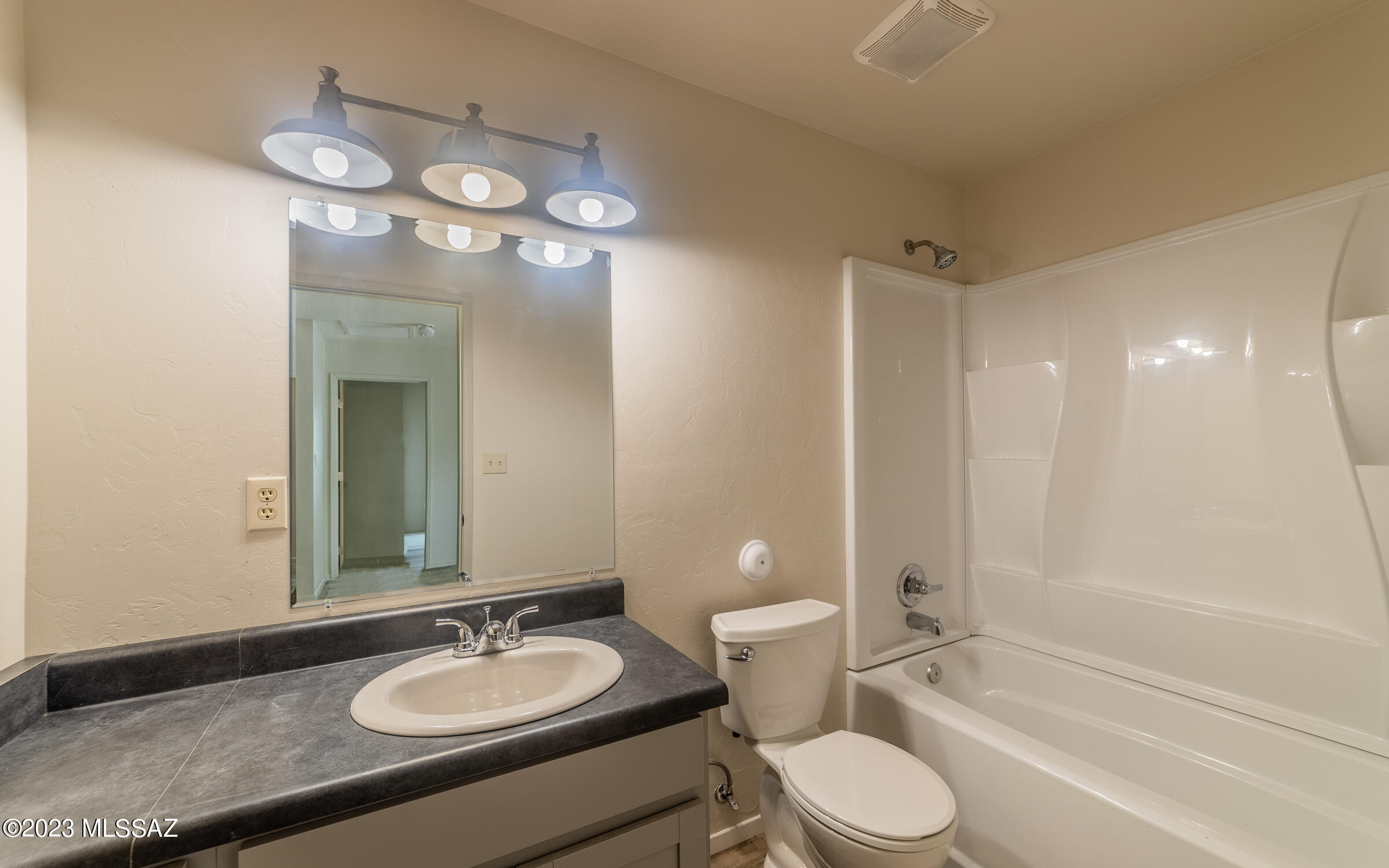 Unsubdivided - Residential Lease