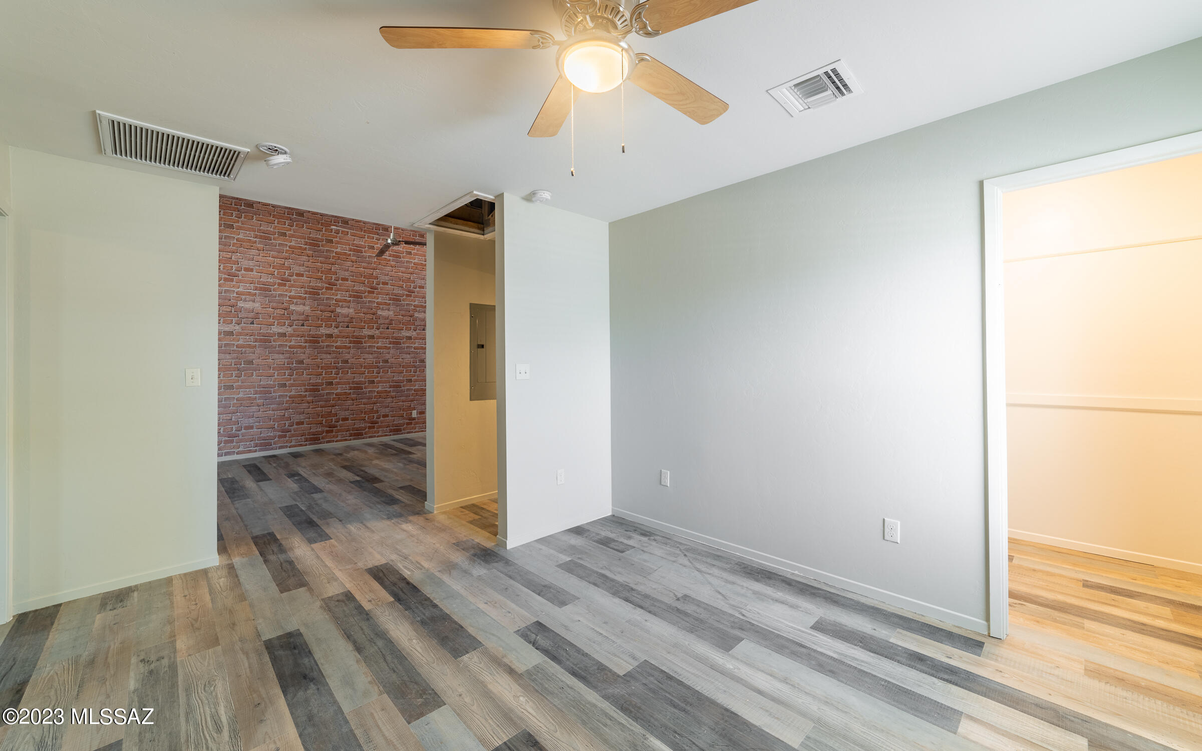 Unsubdivided - Residential Lease