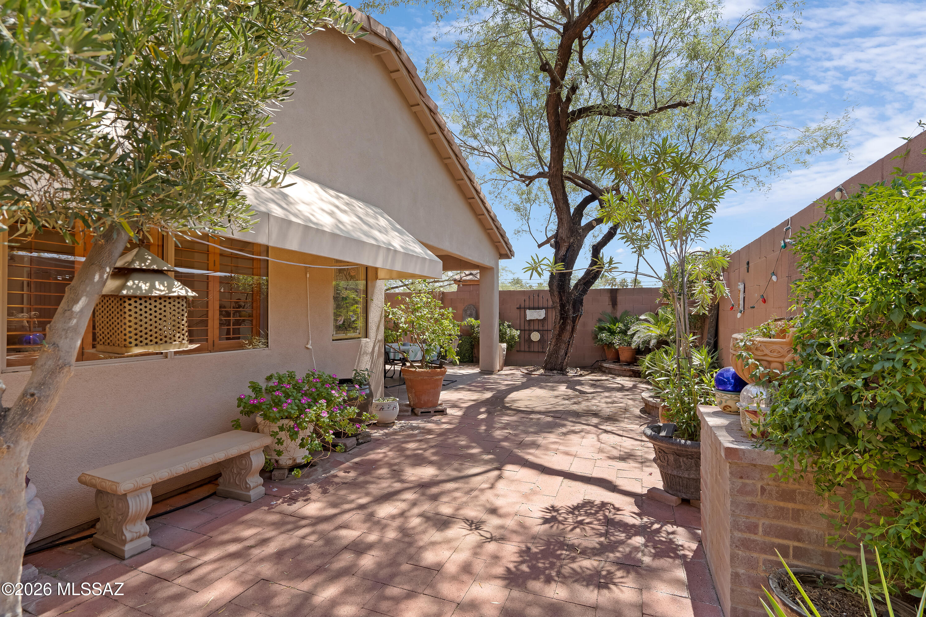 Hacienda Del Rio (1-118) - Residential