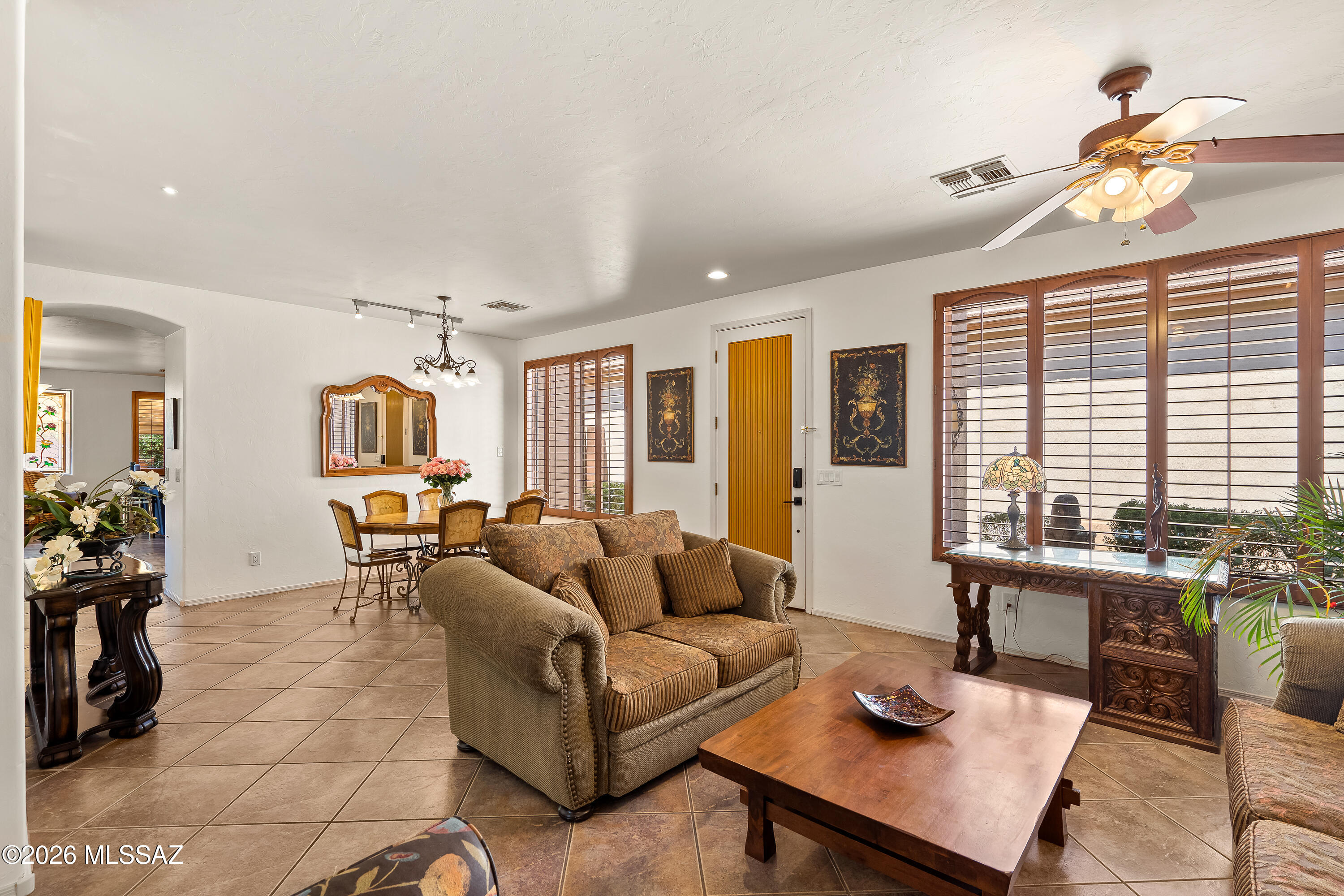 Hacienda Del Rio (1-118) - Residential