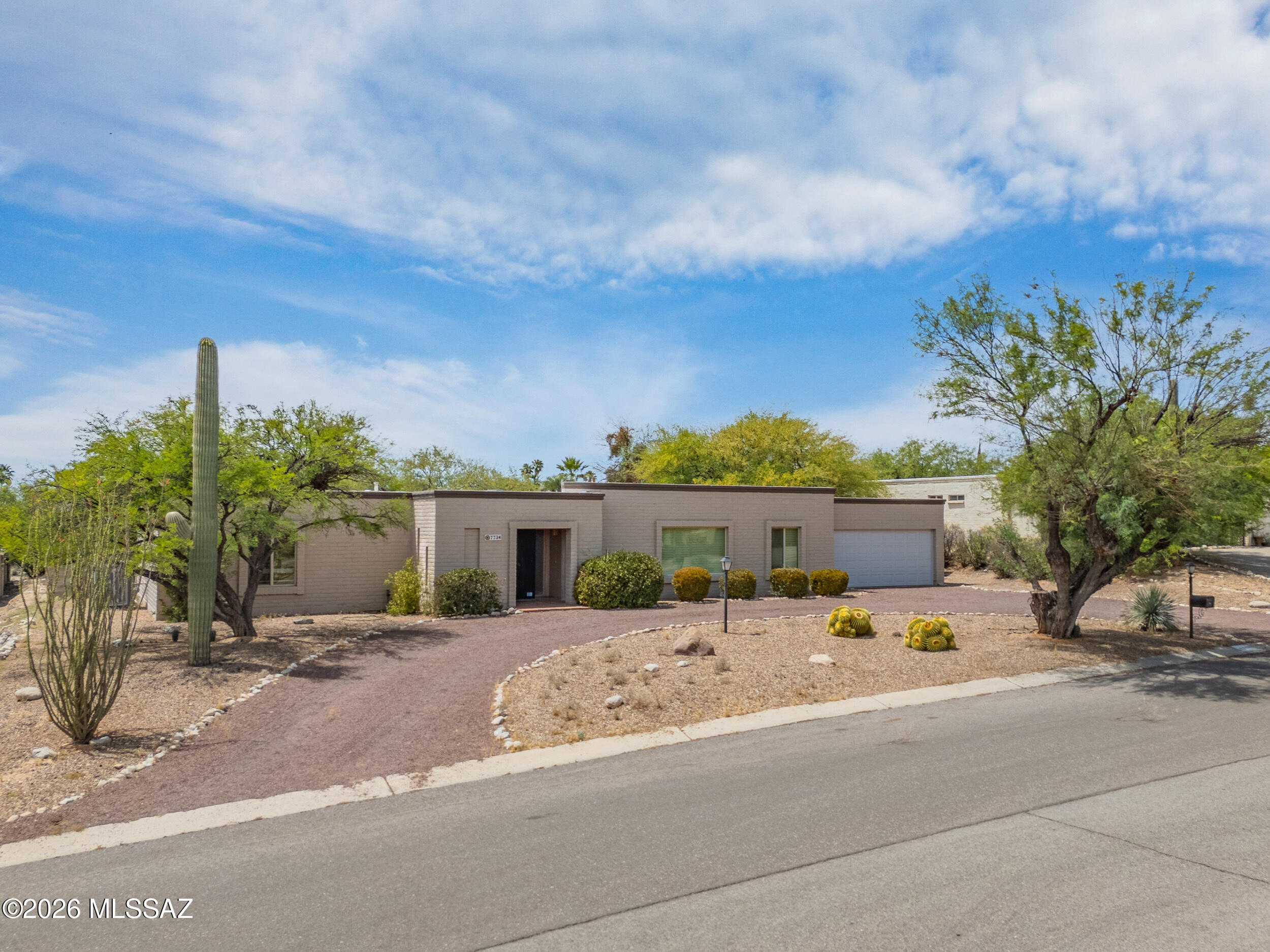Sabino Vista Knolls (1-60) - Residential