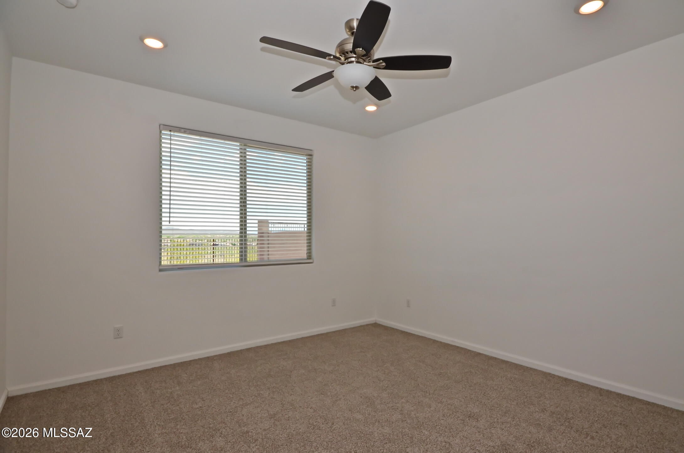 The Vistas At Rincon Knolls SQ20152600506 - Residential