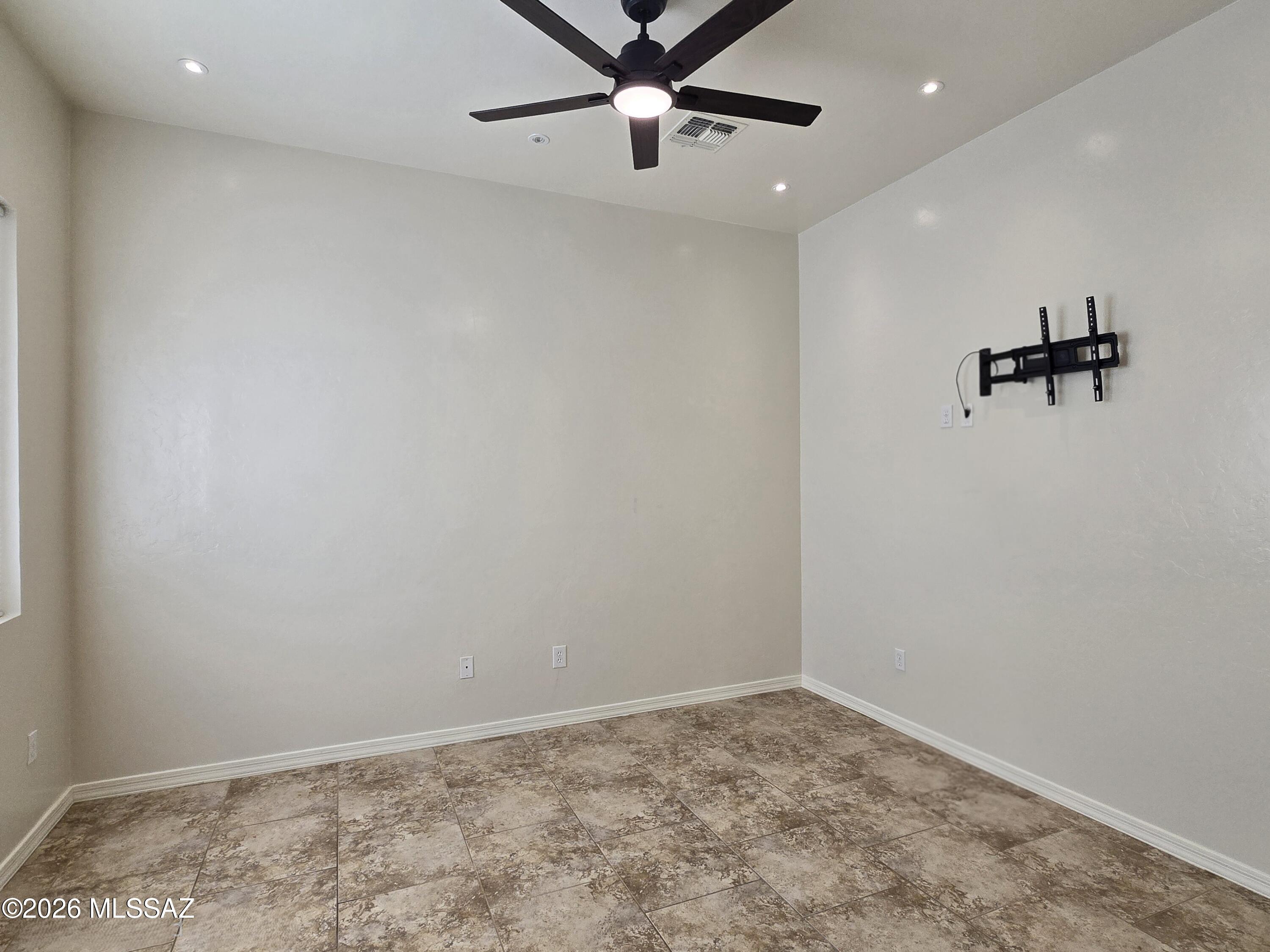 Continental Reserve Blk. 16A (1-111) - Residential Lease