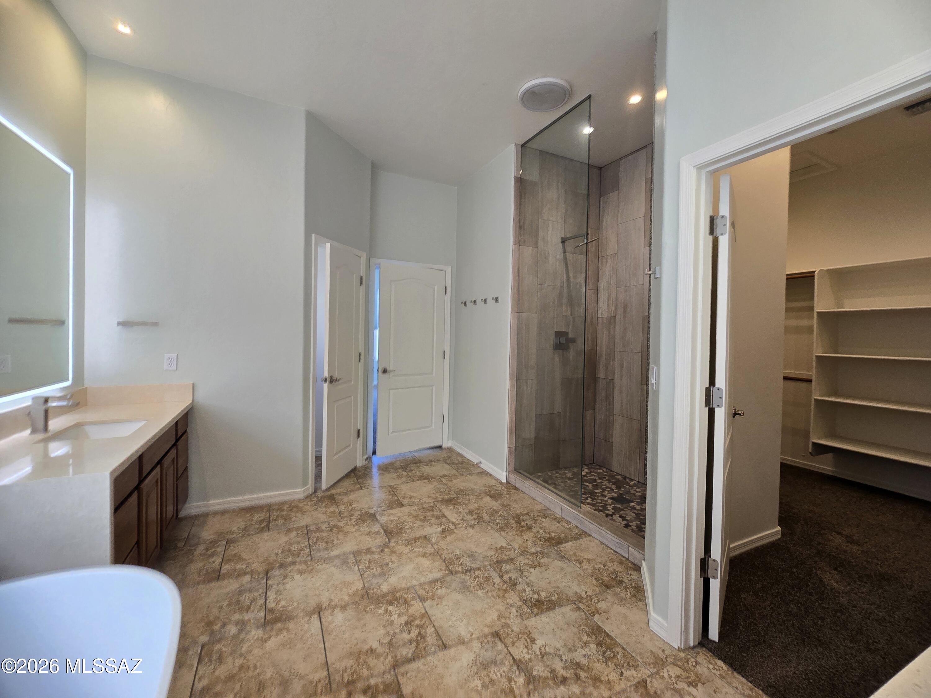 Continental Reserve Blk. 16A (1-111) - Residential Lease
