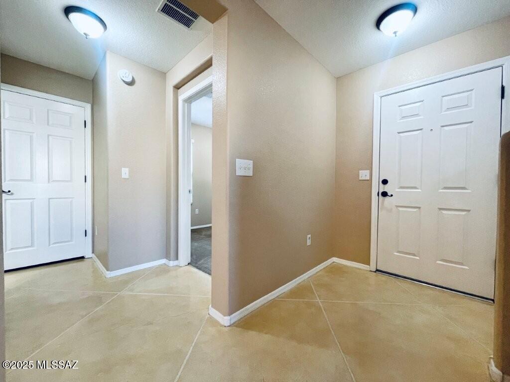 Catalina Vistas - Residential Lease