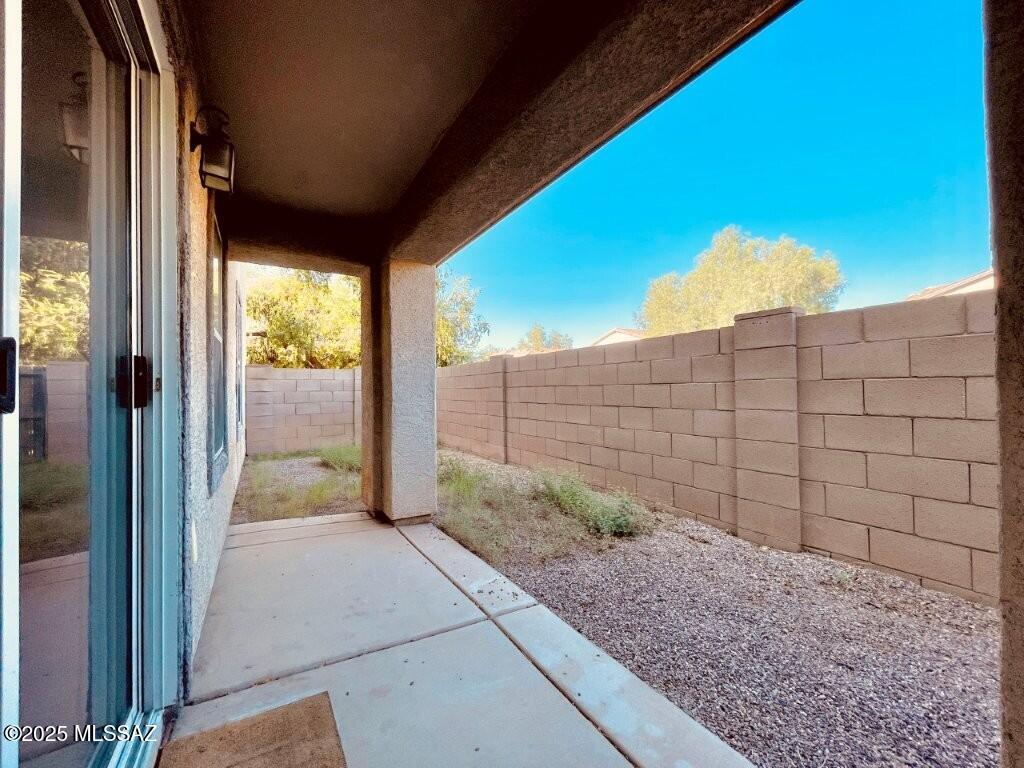 Catalina Vistas - Residential Lease
