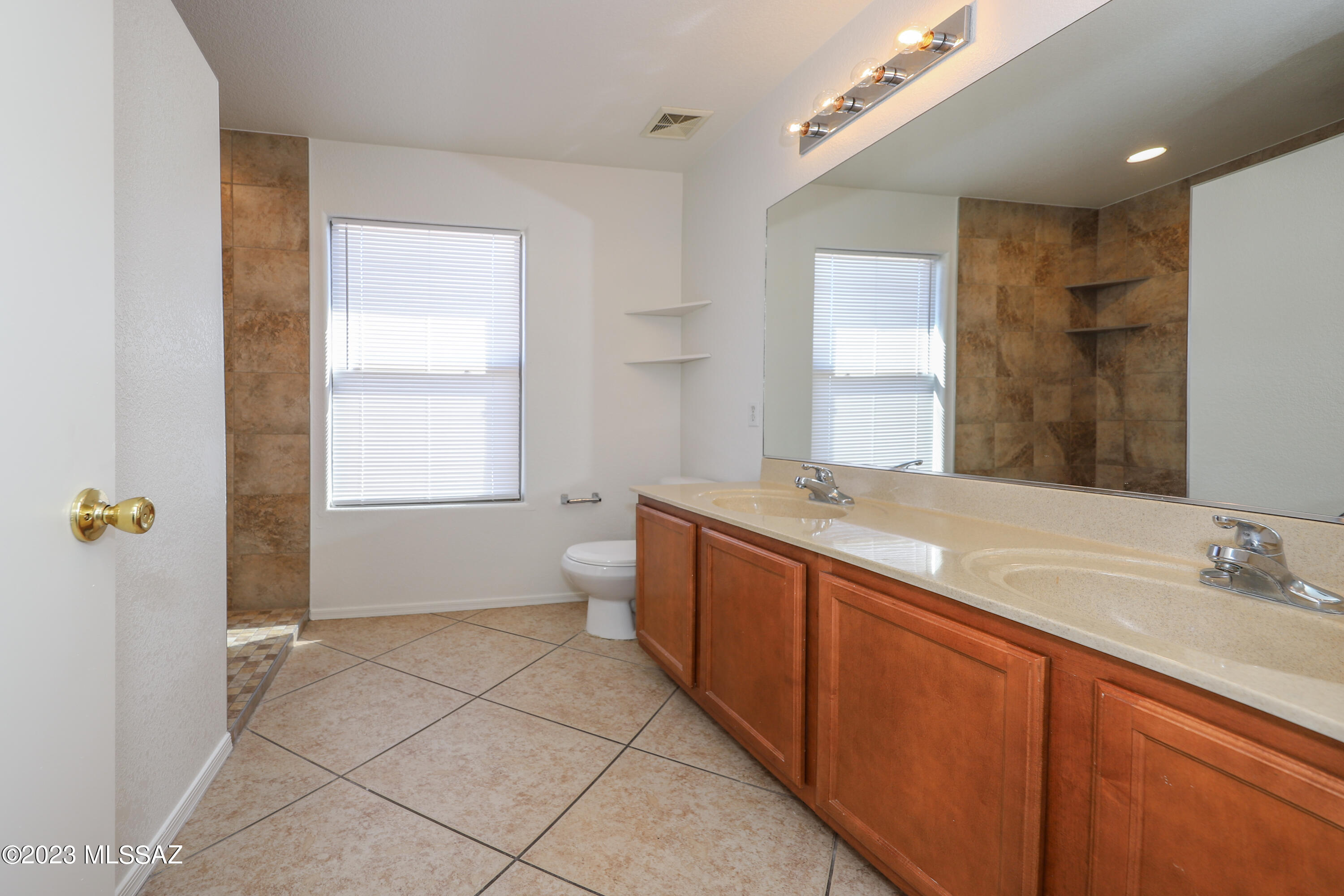 Oakmore At Midvale Park (319-366) - Residential Lease