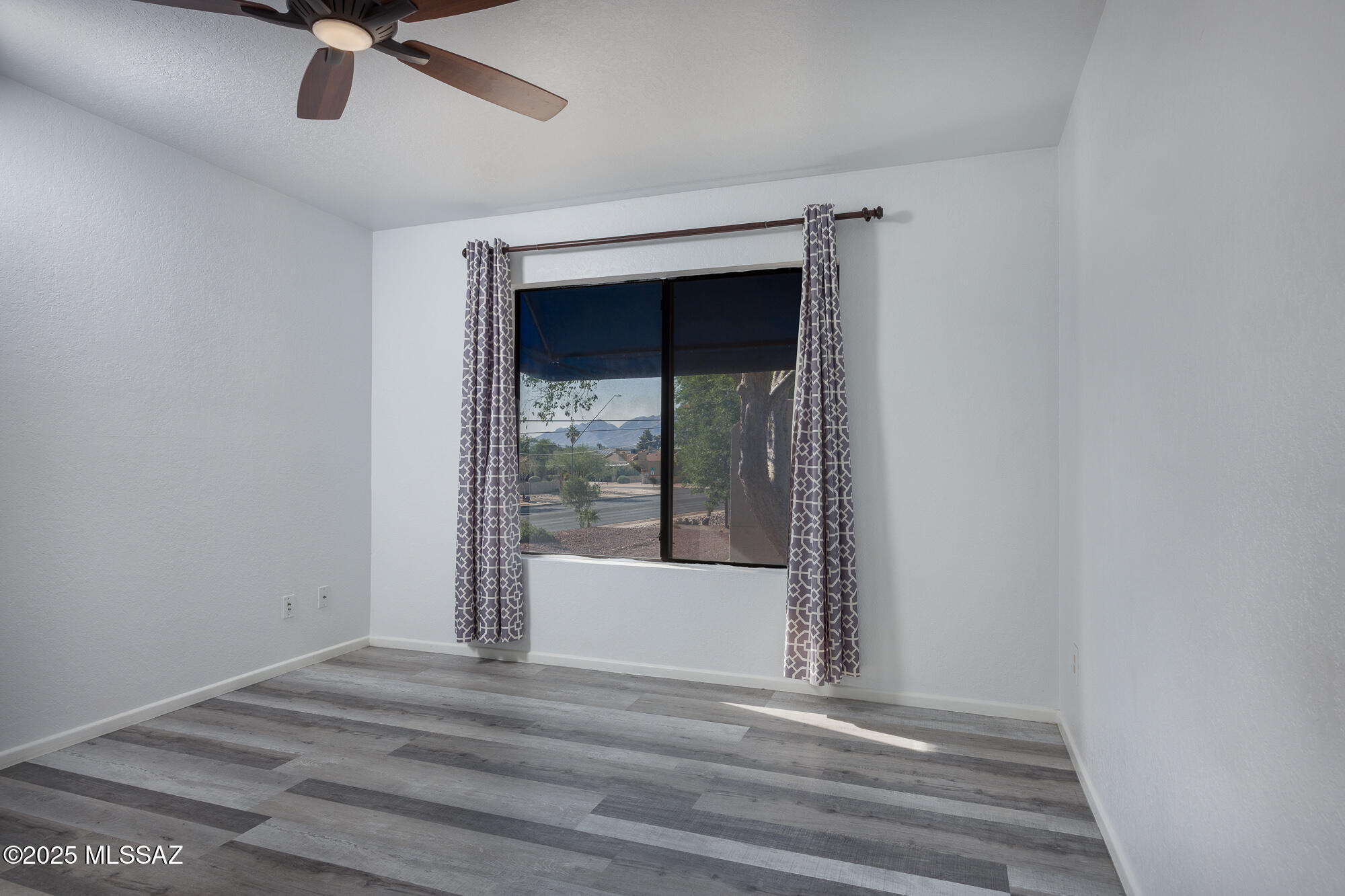Summertree Condominiums (1-224) - Residential