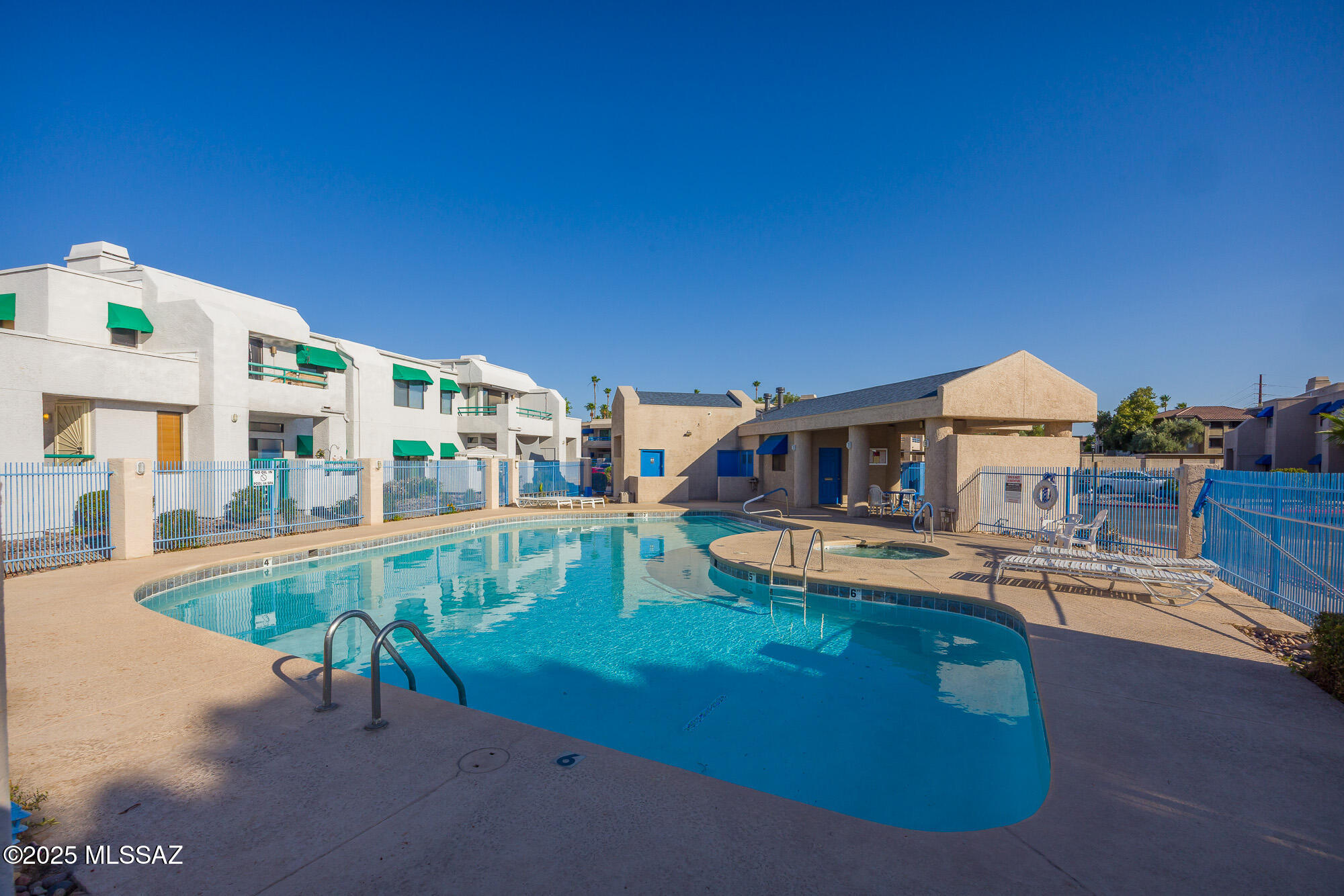 Summertree Condominiums (1-224) - Residential