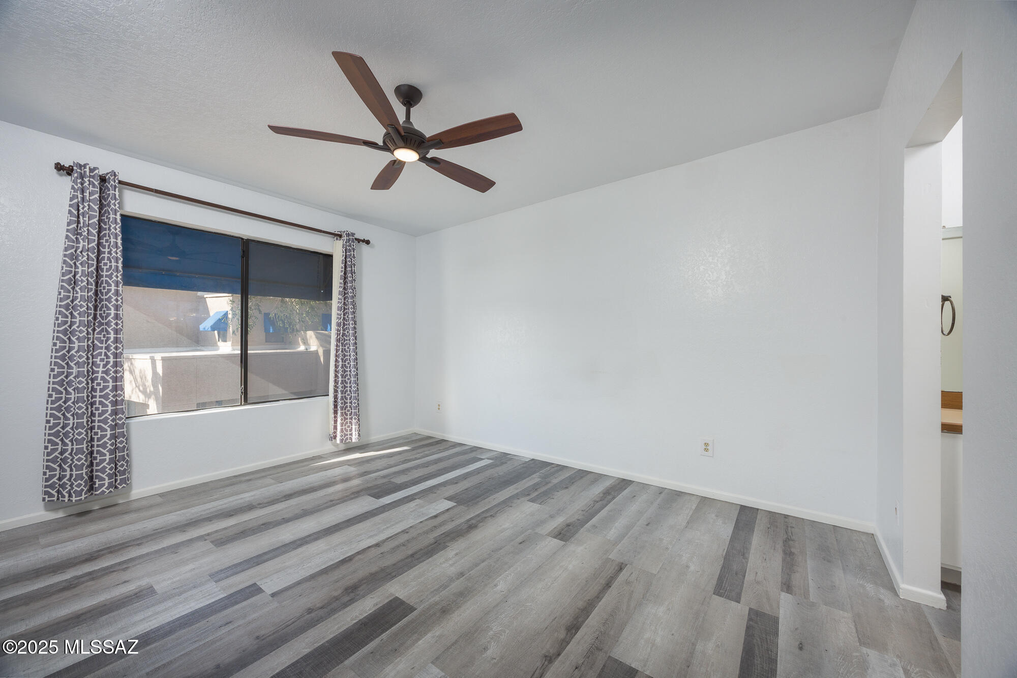Summertree Condominiums (1-224) - Residential
