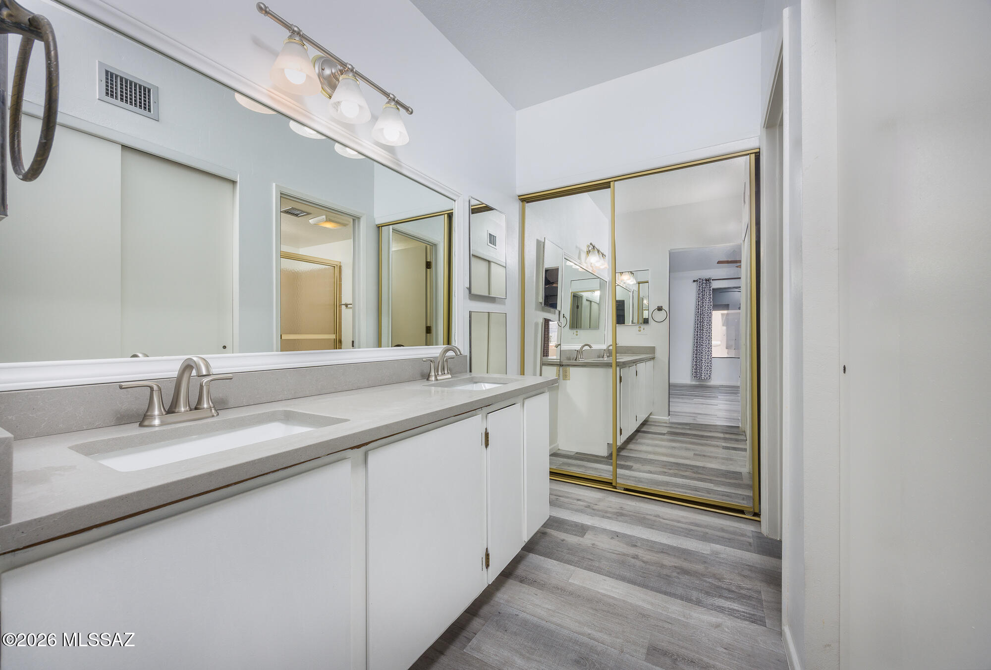 Summertree Condominiums (1-224) - Residential