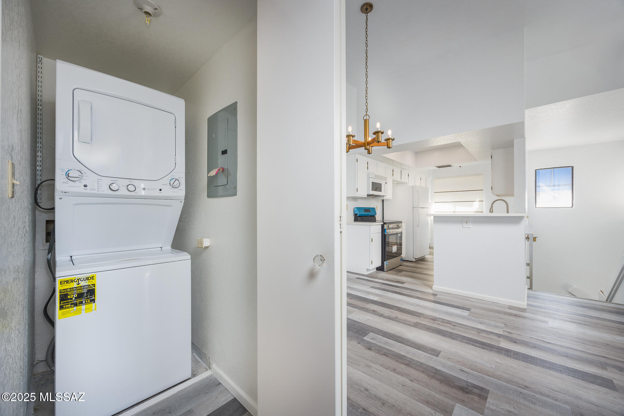Summertree Condominiums (1-224) - Residential