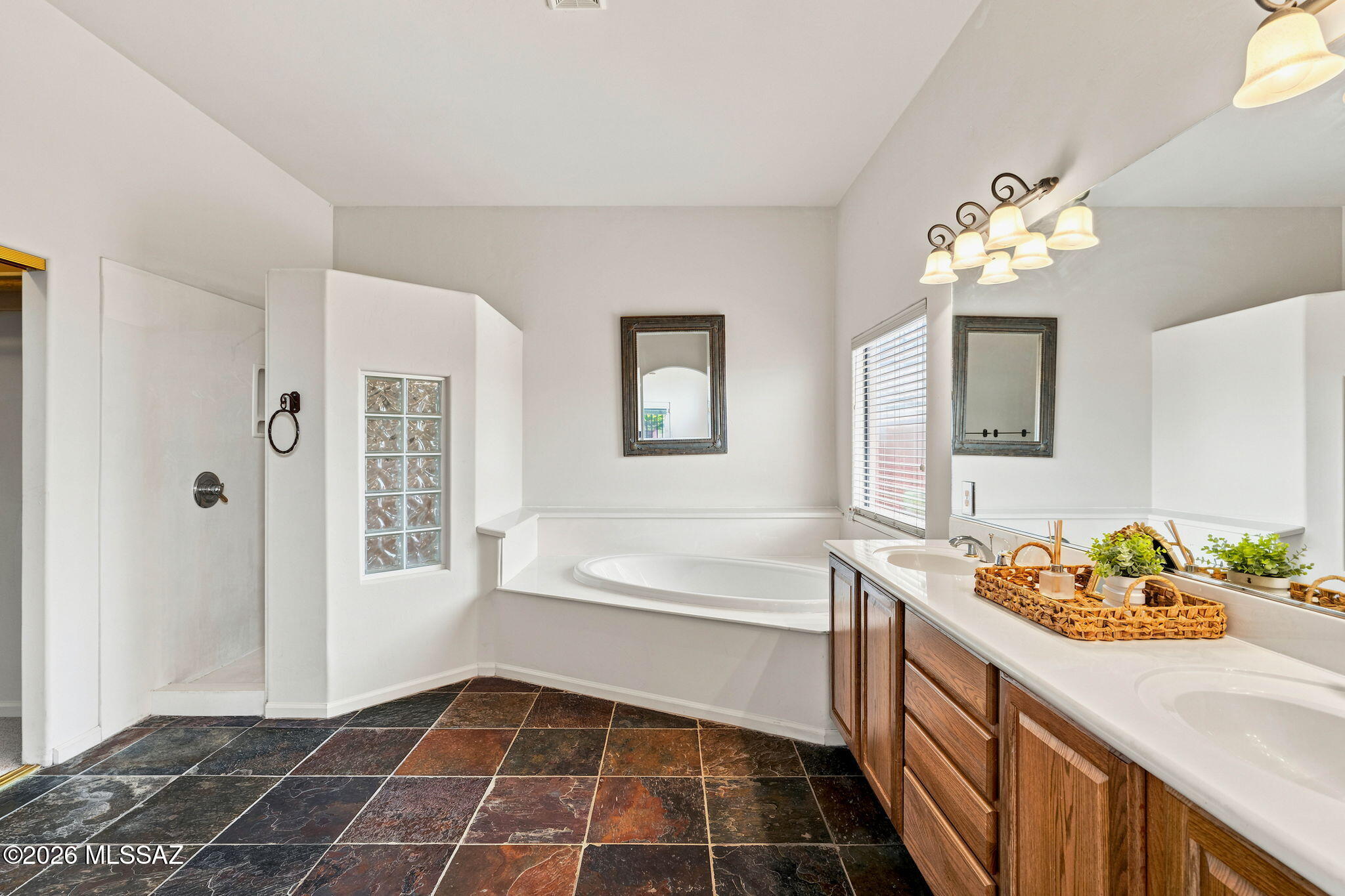 Sycamore Hills Est. (1-82) - Residential