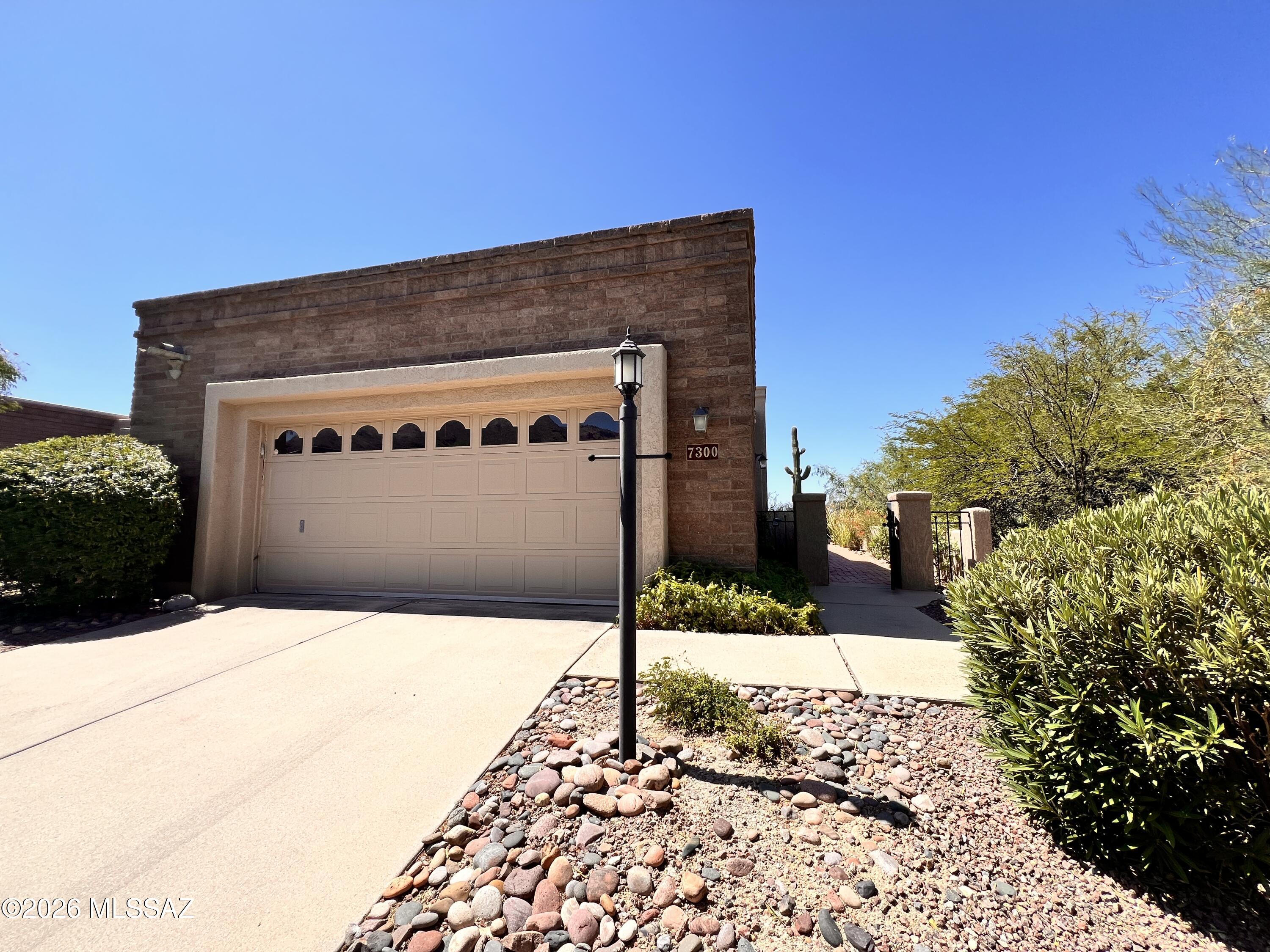 Ventana Serena (1-46) - Residential Lease